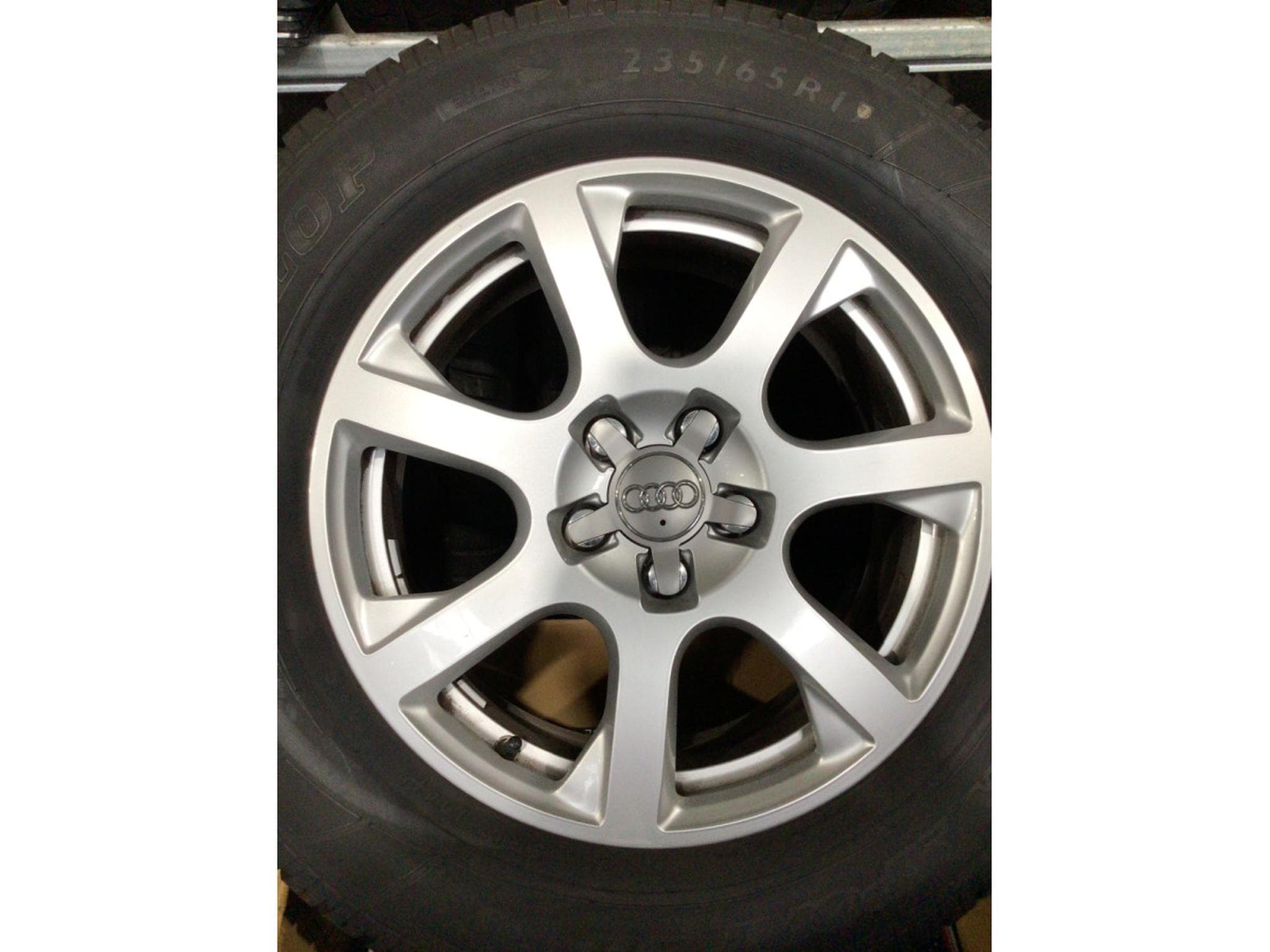 Jantes alu + Pneus h – 17" - Photo 1