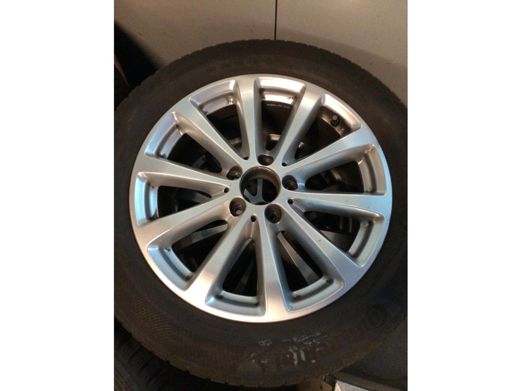 Jantes alu + Pneus h – 17" - Photo 1