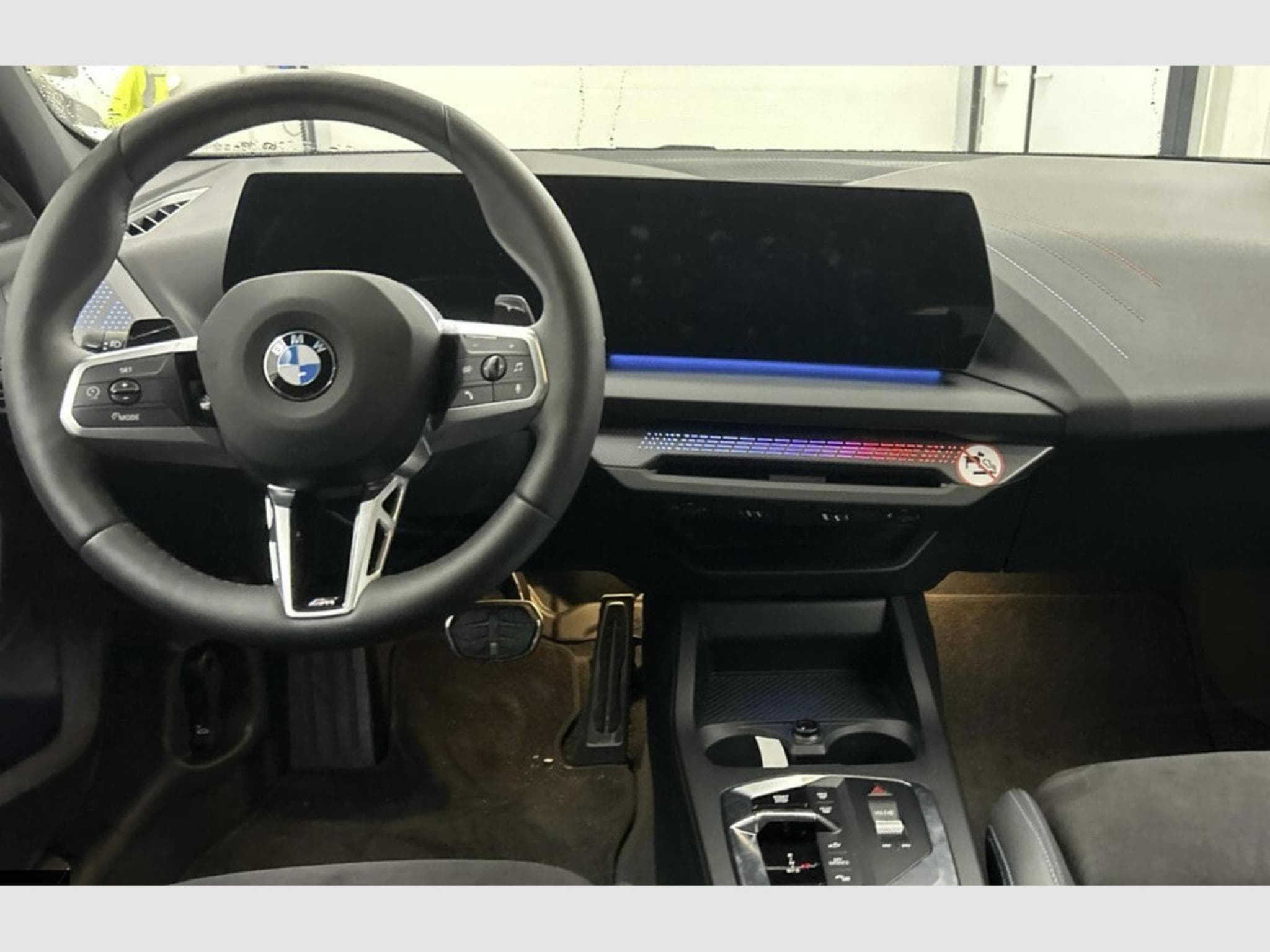 BMW 120 120i M-Sport 170CV ***Sièges Chauffants***Shadow Line***Camé (2025) - Photo 5