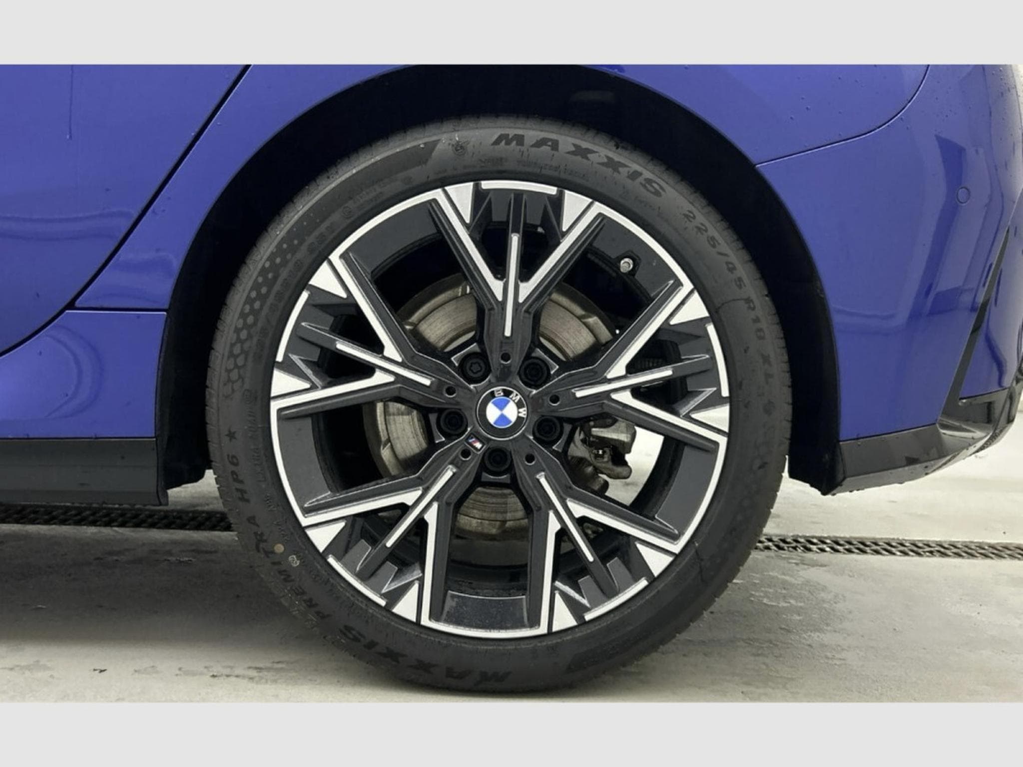 BMW 120 120i M-Sport 170CV ***Sièges Chauffants***Shadow Line***Camé (2025) - Photo 9