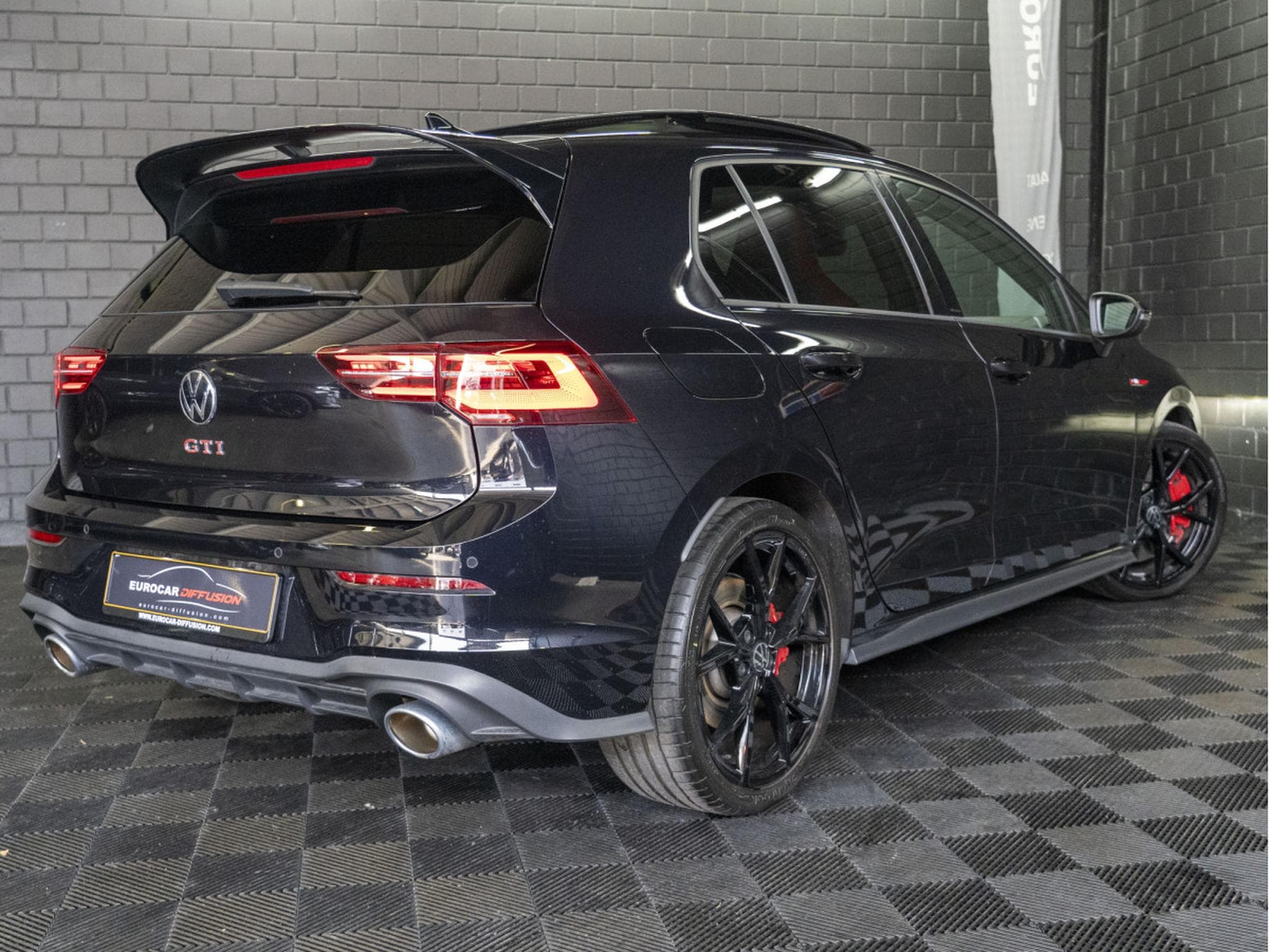 VW Golf GTI Clubsport 2.0 TSI 300CV DSG7 (2023) - Photo 6