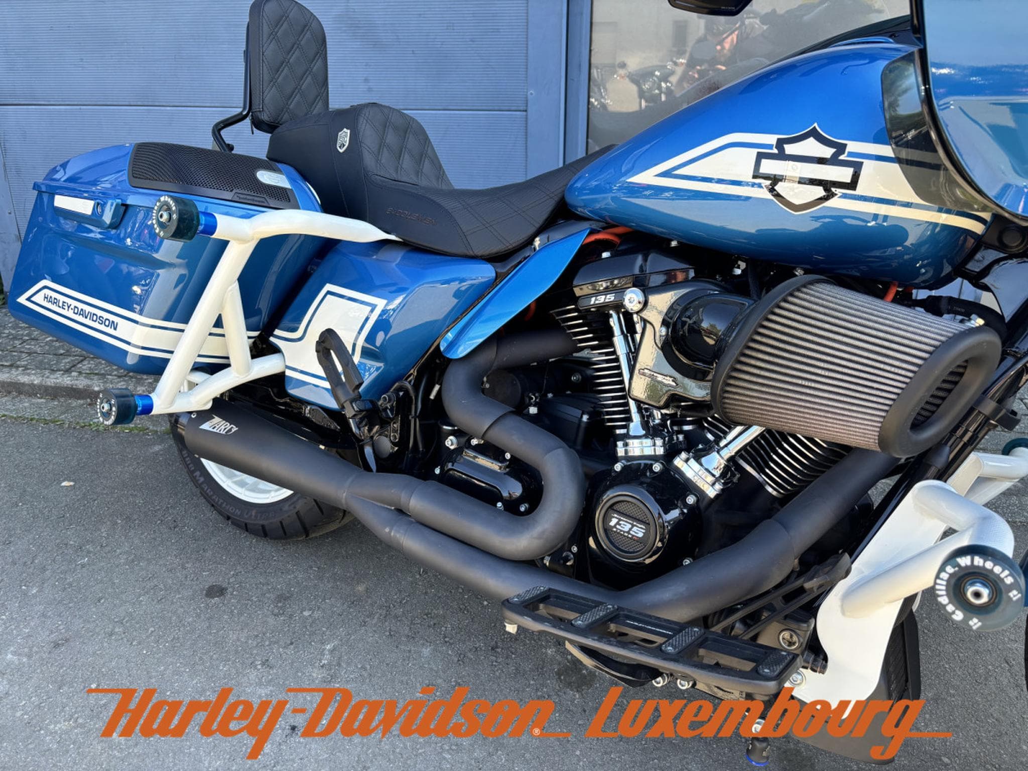 Harley-Davidson Road Glide Road Glide Fast Johnnie Stage IV (2024) - Photo 3