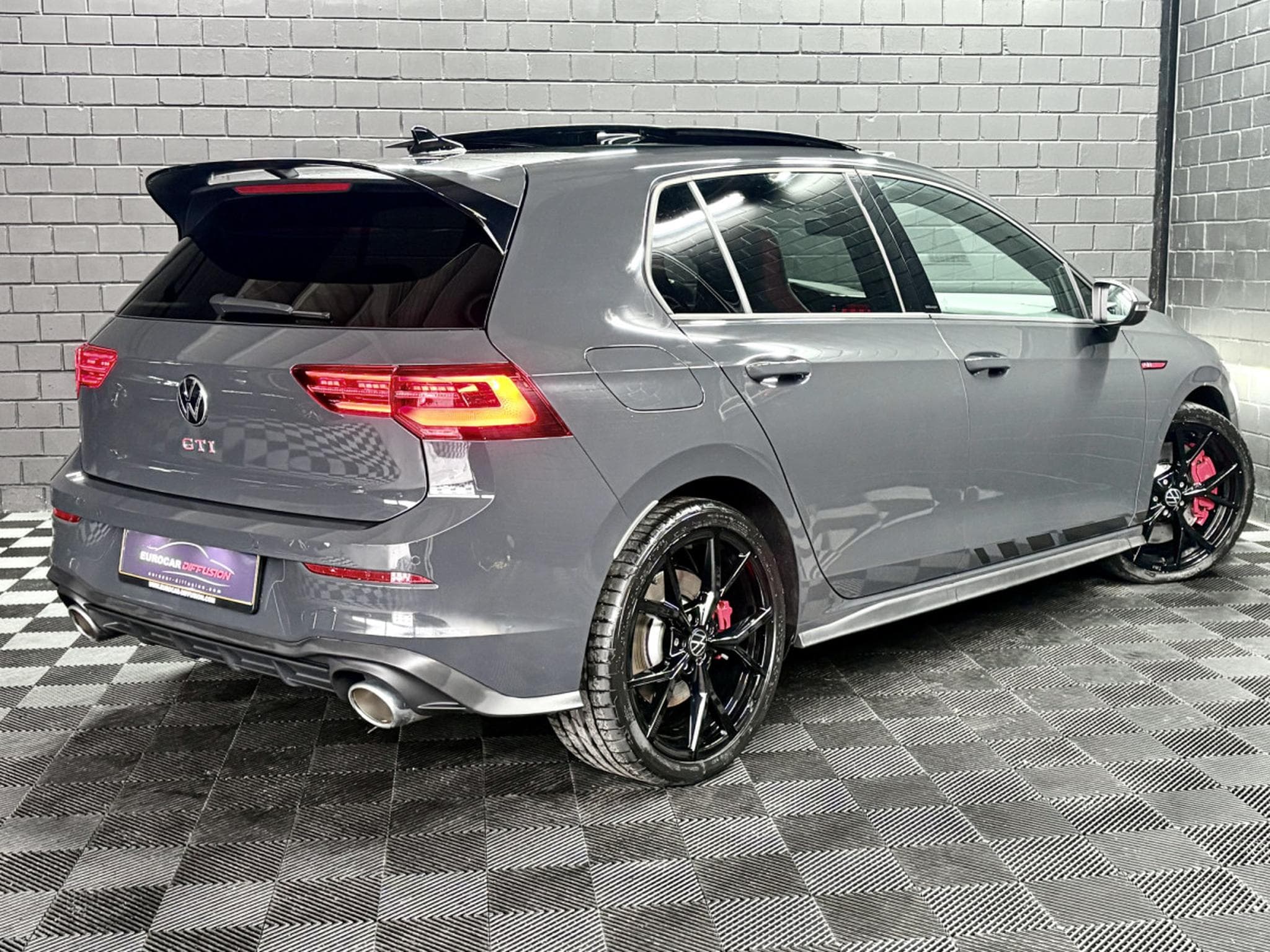 VW Golf GTI Clubsport 2.0 TSI 300 CV DSG7 *PANO* *MATRIX* HARMAN* (2024) - Photo 6