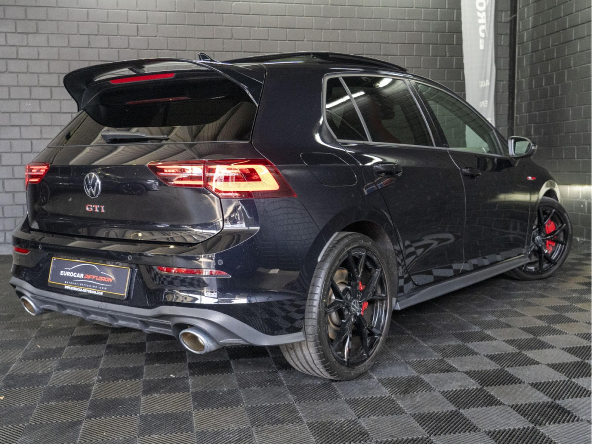 VW Golf GTI Clubsport 2.0 TSI 300 CV DSG7 *PACK PERF* *AKRAPOVIC* *P (2024) - Photo 6