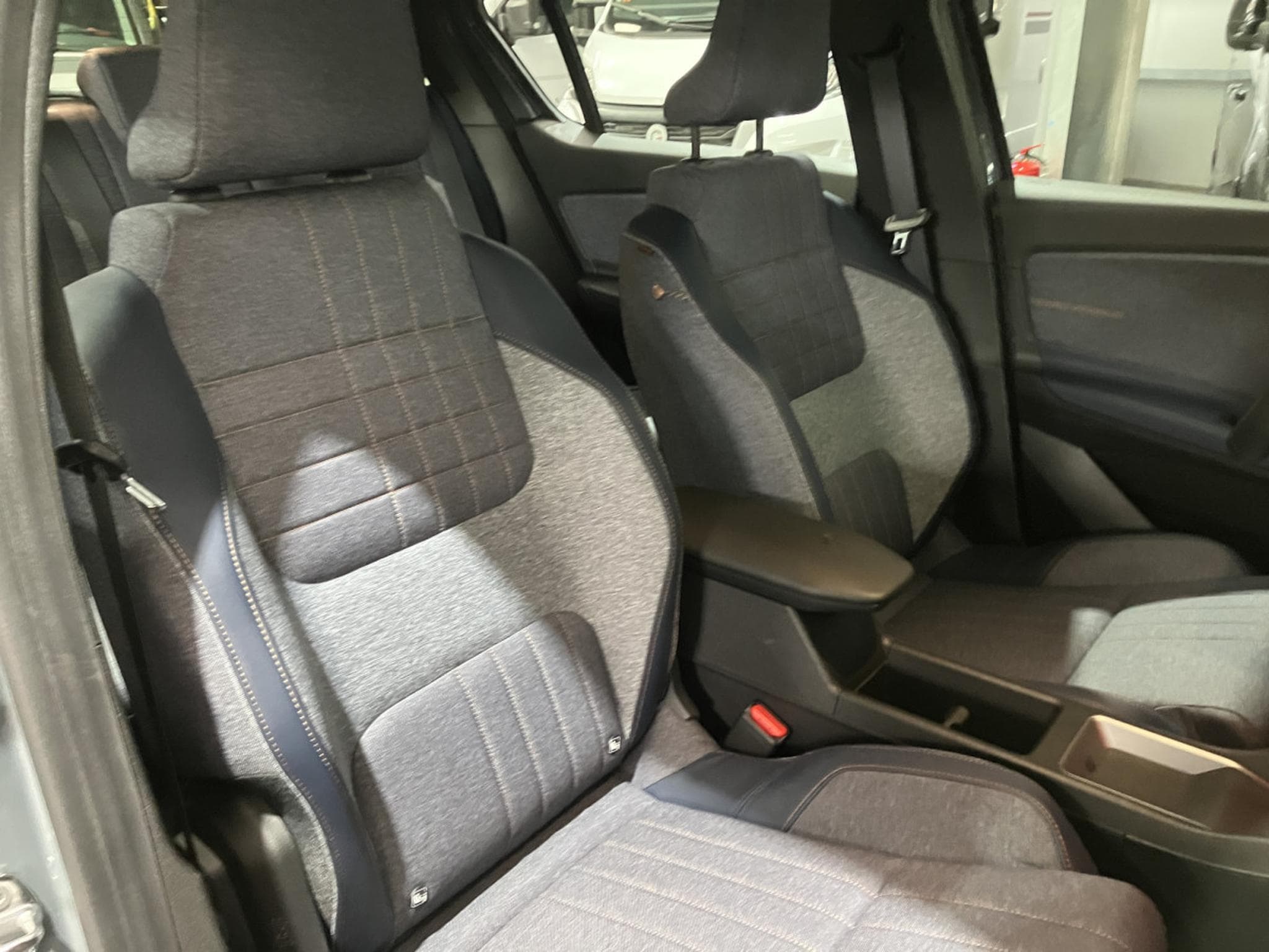 Renault 4 E-Tech techno 150HP Comfort range (2025) - Photo 11
