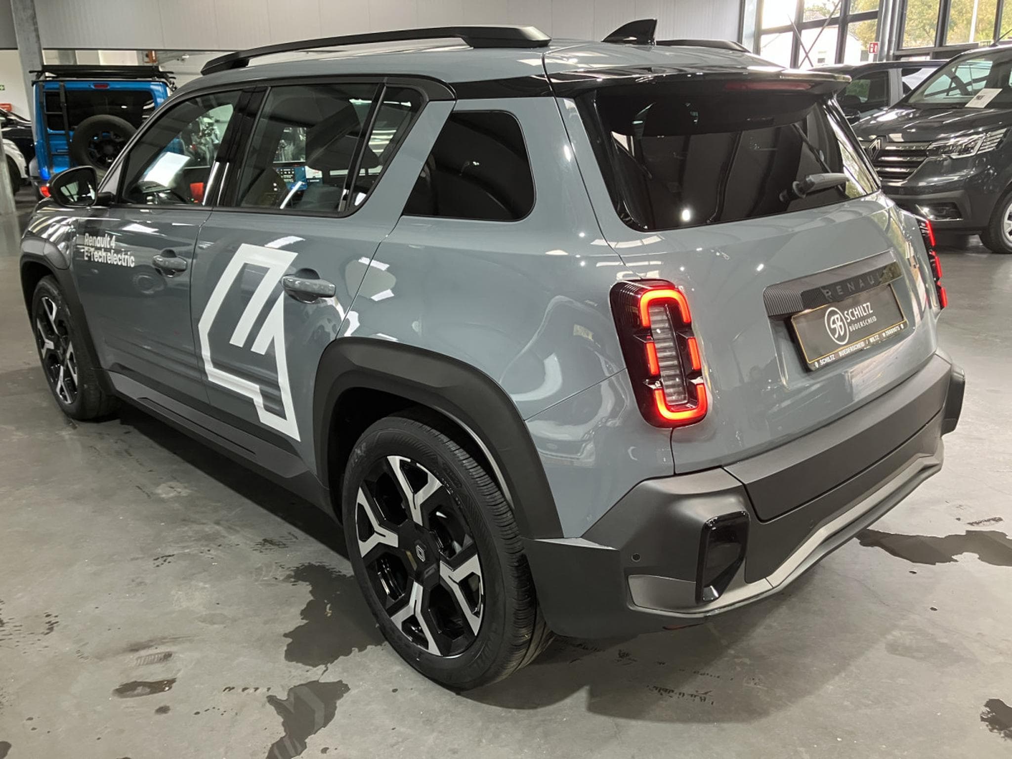 Renault 4 E-Tech techno 150HP Comfort range (2025) - Photo 5