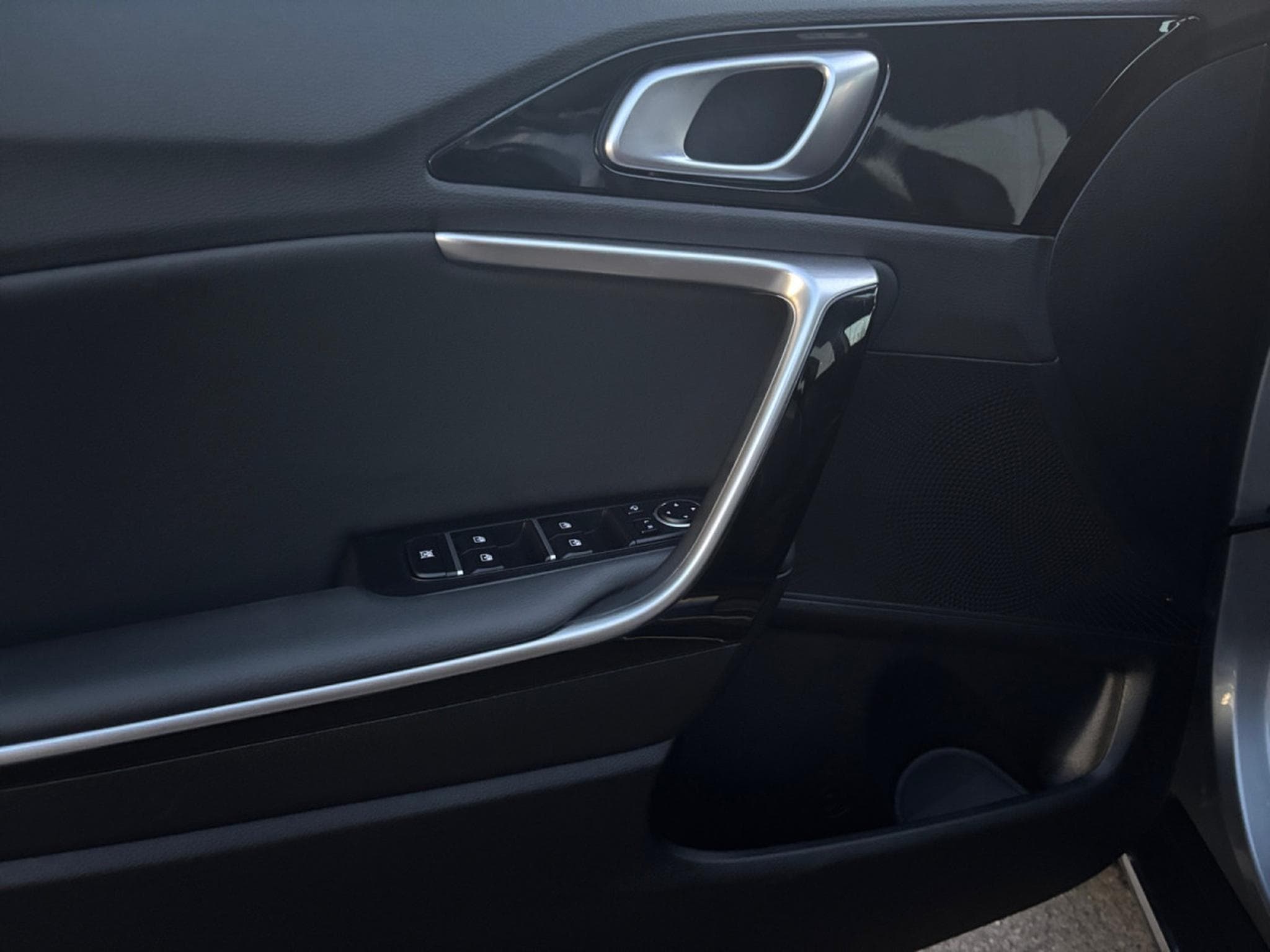 Kia XCeed Pulse 1.5T 140 DCT (2024) - Photo 12