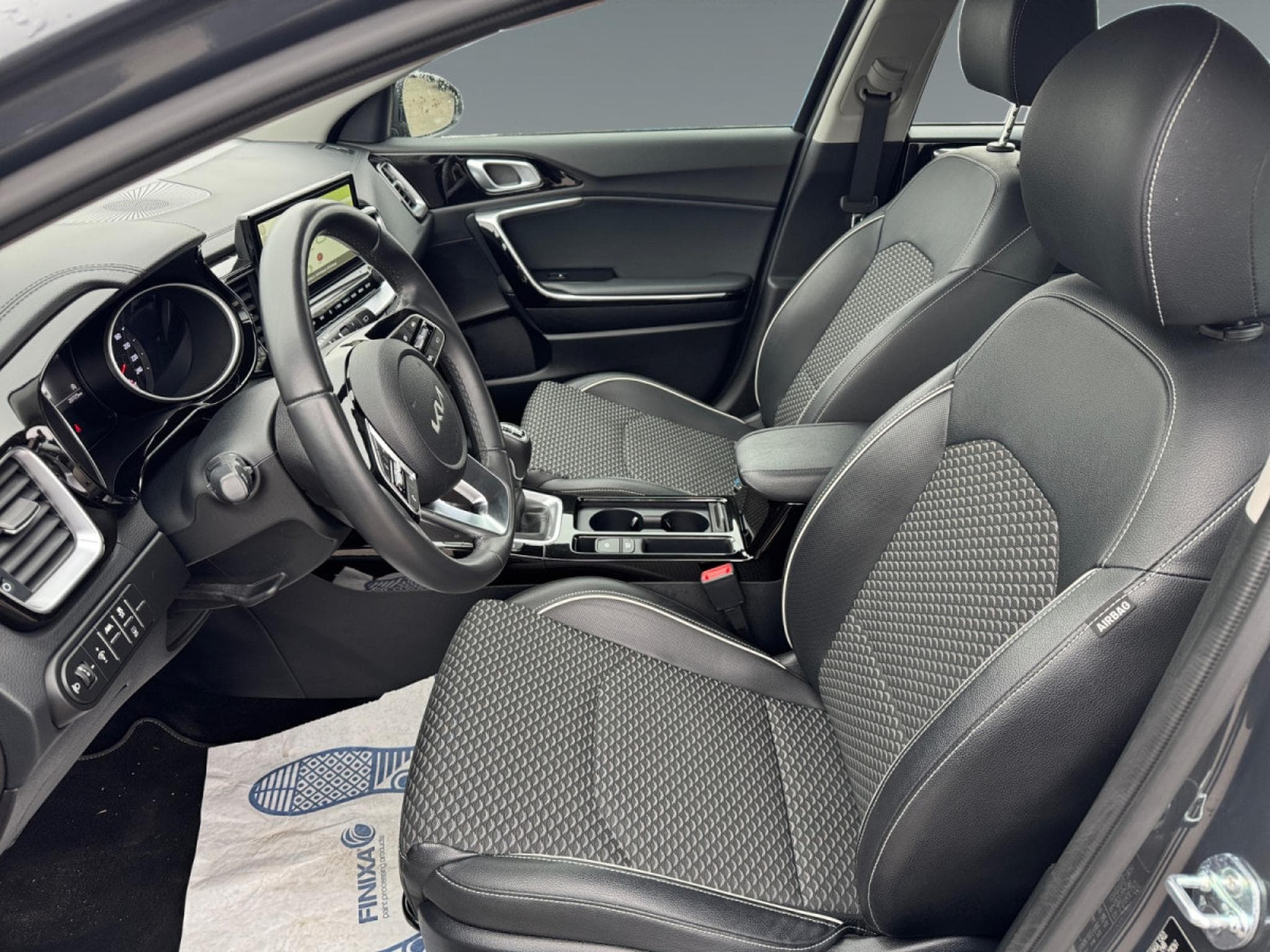 Kia Ceed Pulse 1.0T ISG (2024) - Photo 10