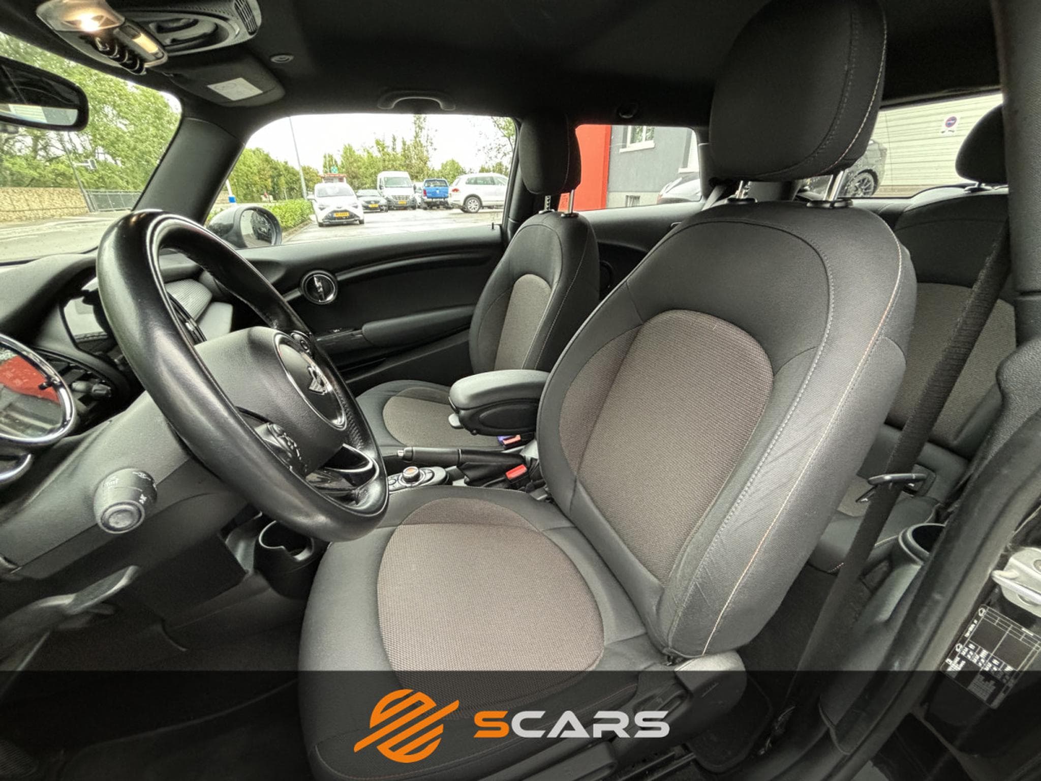 Mini Cooper 1.5 136cv Automat. Carbon Black Color Line (2018) - Photo 7