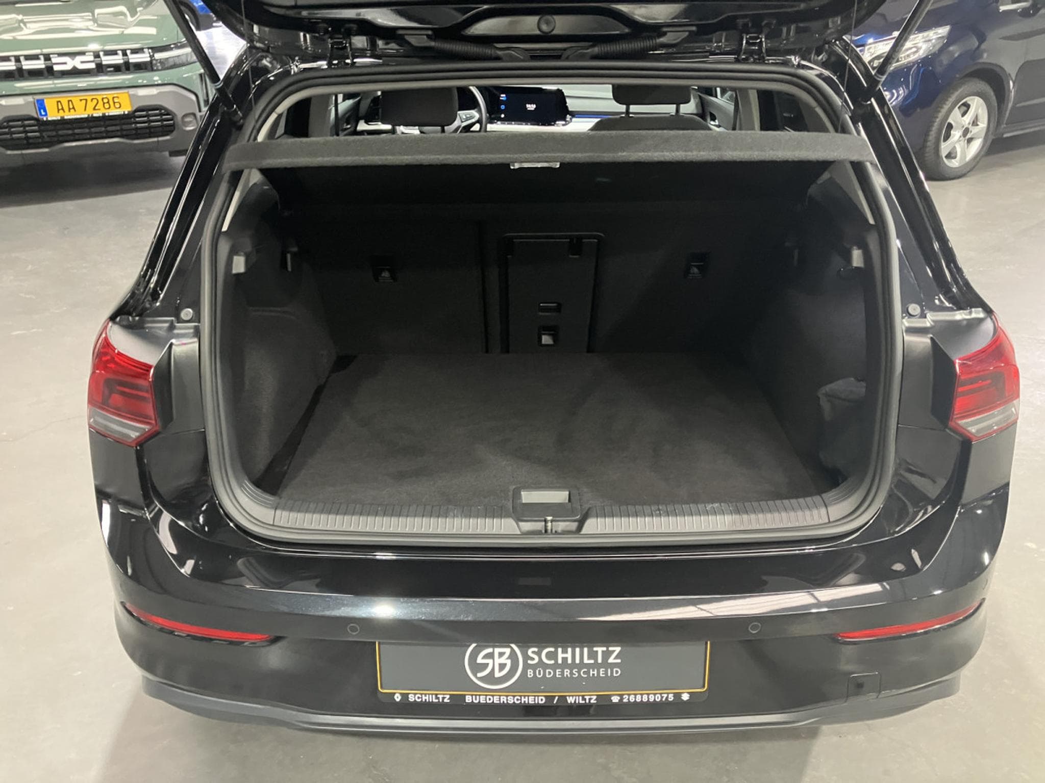VW Golf 1.5 eTSI Life DSG 150HP (2023) - Photo 14