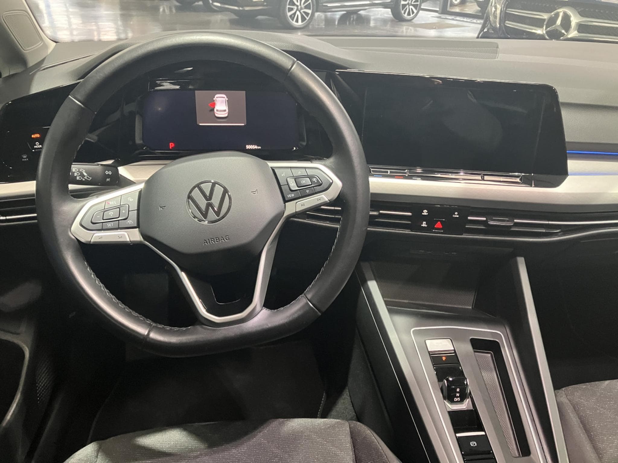 VW Golf 1.5 eTSI Life DSG 150HP (2023) - Photo 8