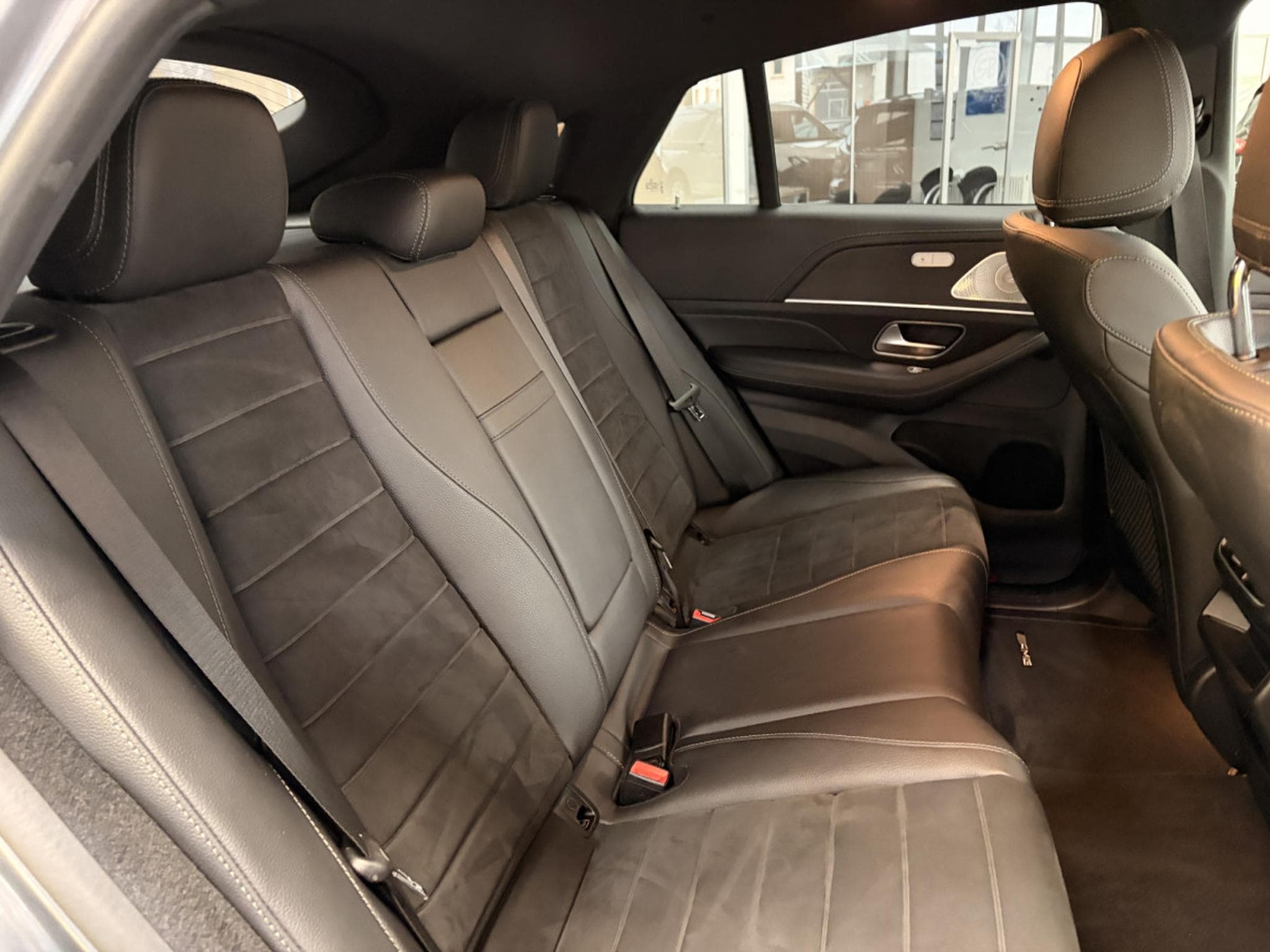 Mercedes GLE 350 Coupé AMG LINE BURMESTER (2024) - Photo 11