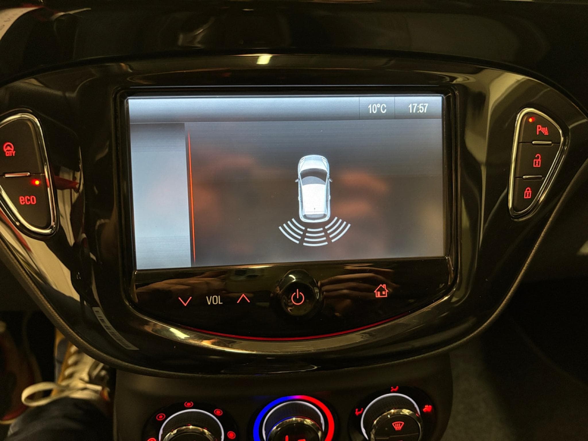 Opel Adam 1.0 Turbo Black Jack (2016) - Photo 15