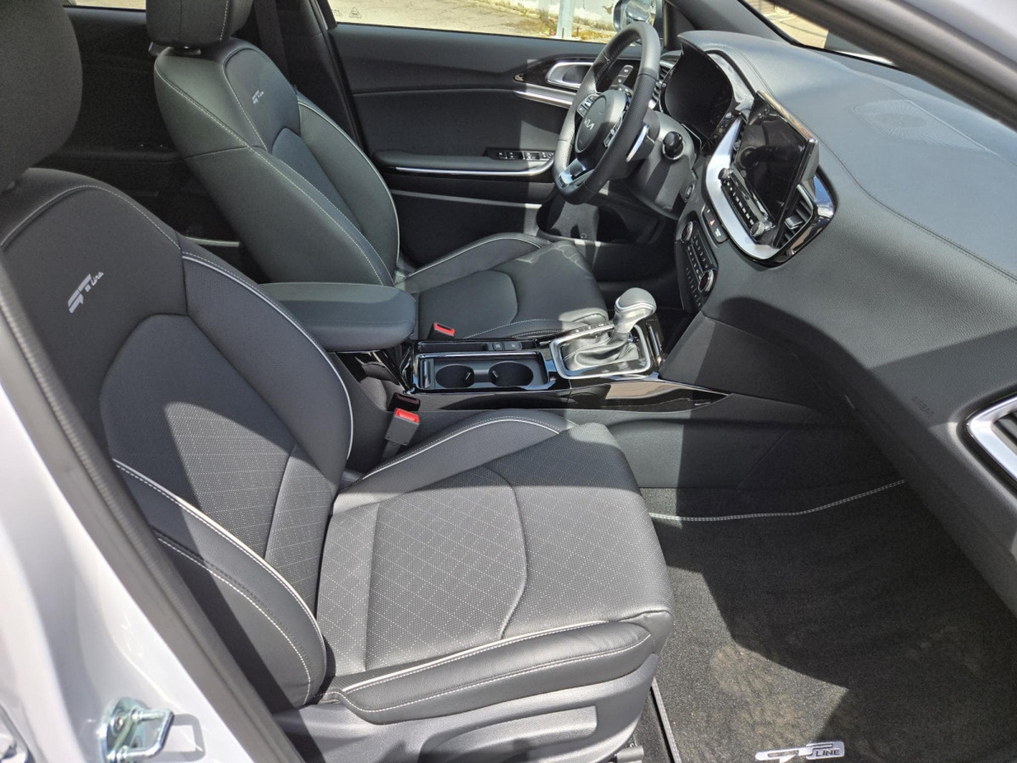 Kia XCeed GT Line 1.5T 140 DCT (2025) - Photo 7