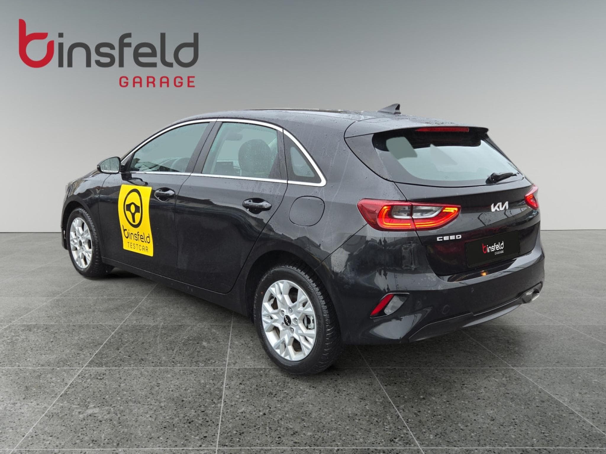 Kia Ceed Pulse 1.0 T-GDi 100 MHEV DCT7 (2025) - Photo 3