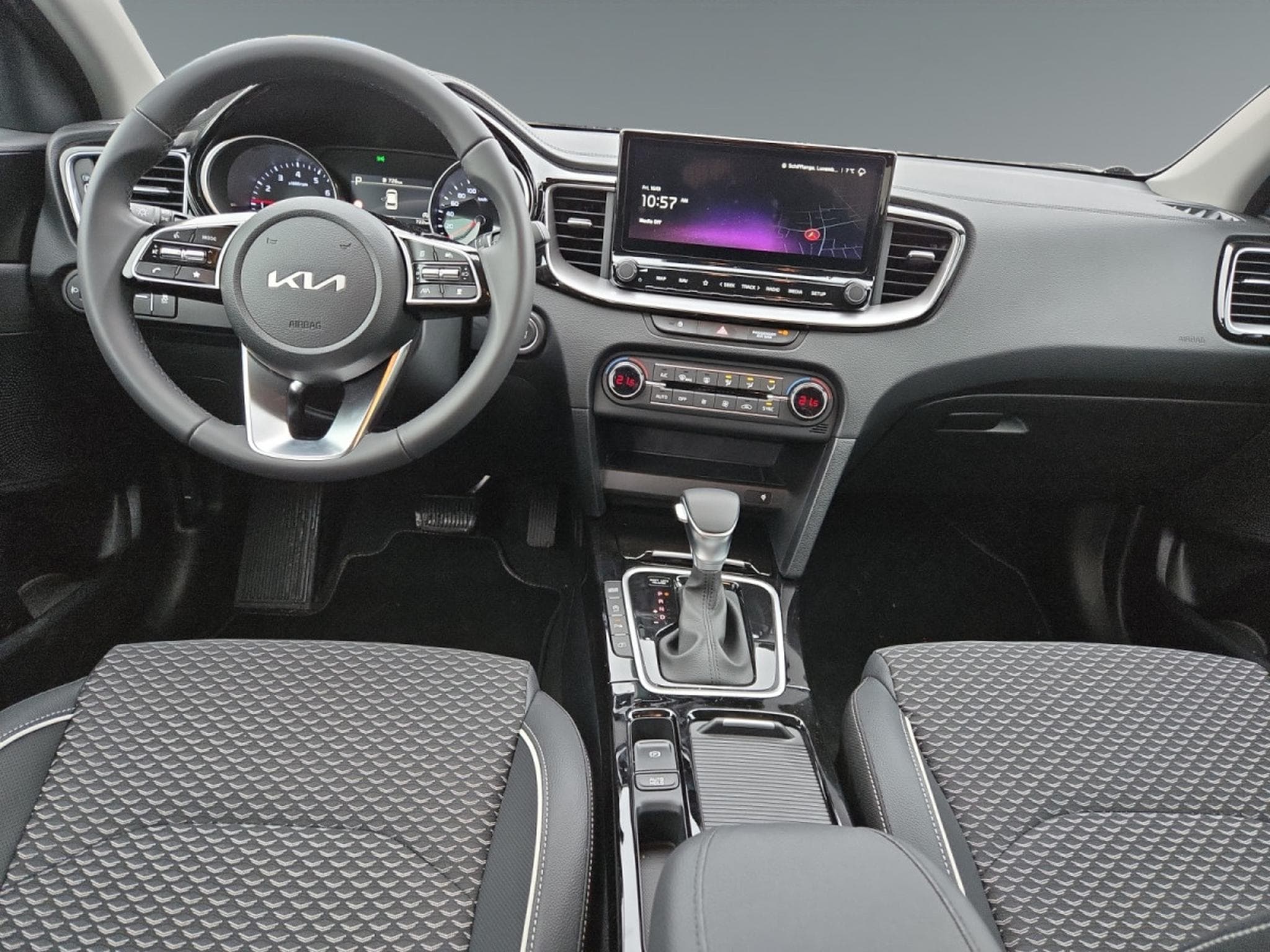 Kia Ceed Pulse 1.0 T-GDi 100 MHEV DCT7 (2025) - Photo 9