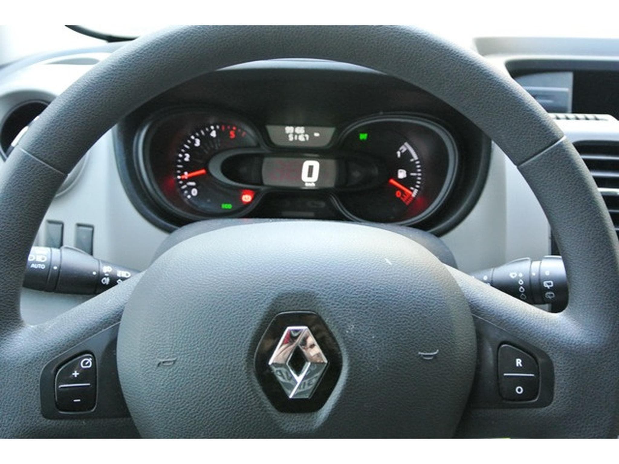 Renault Trafic LOCATION 1.6 DCI 120 9 PLACES - LOCATION RENAULT TRAFIC 9 PL (2019) - Photo 8