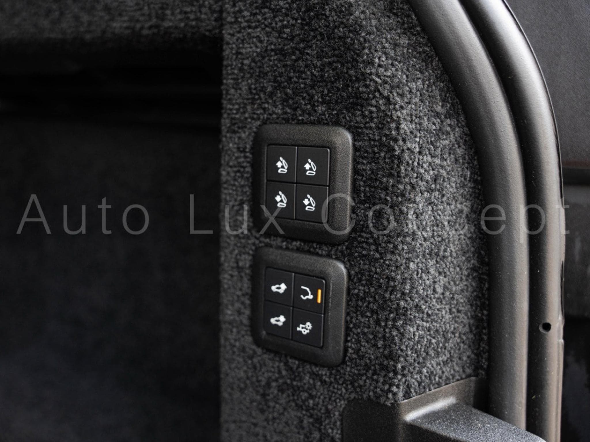 Land-Rover Range Rover SDV8 (2019) - Photo 15
