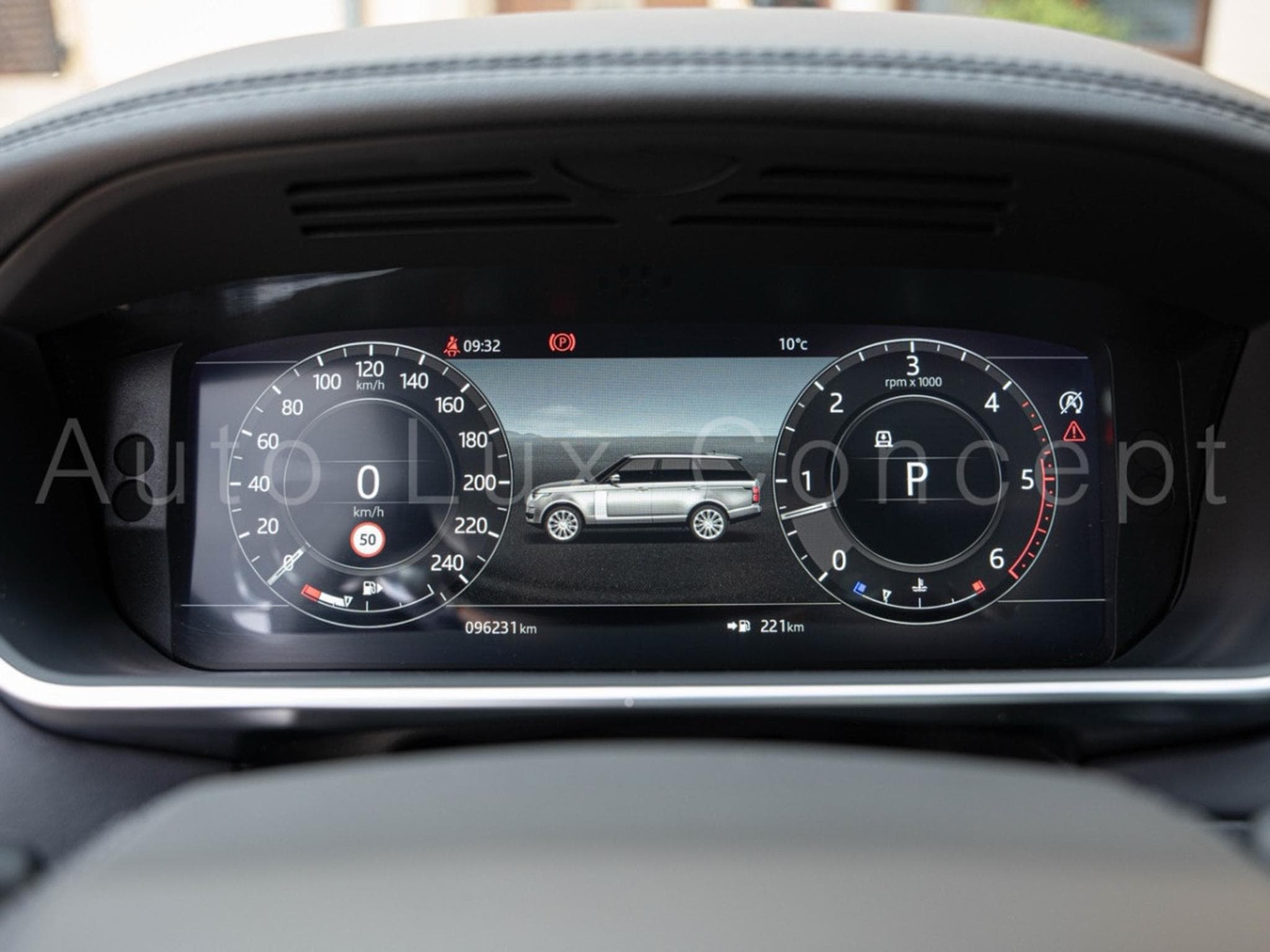 Land-Rover Range Rover SDV8 (2019) - Photo 23