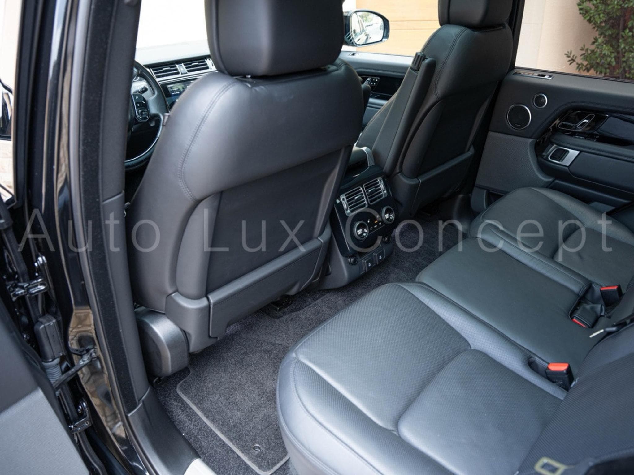 Land-Rover Range Rover SDV8 (2019) - Photo 29
