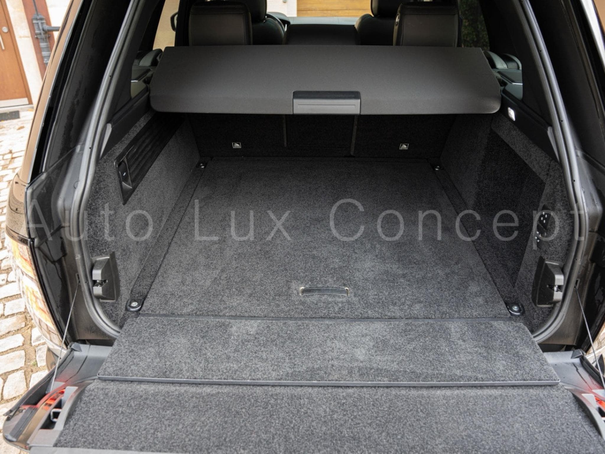 Land-Rover Range Rover SDV8 (2019) - Photo 30