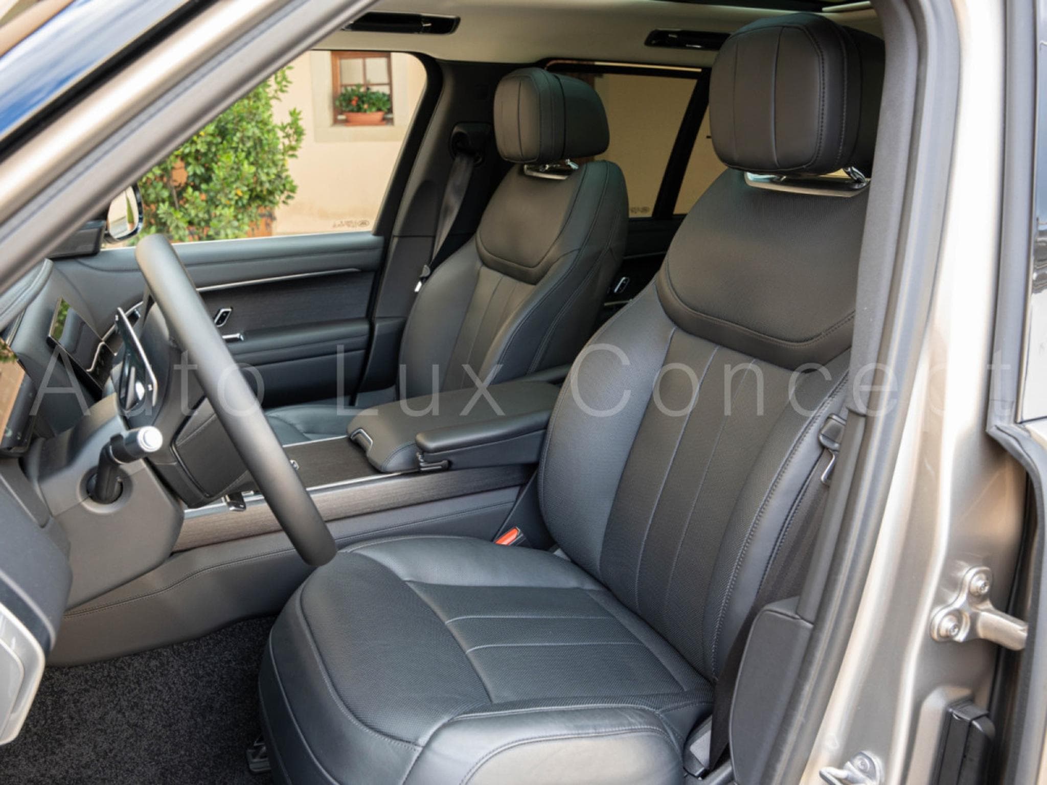 Land-Rover Range Rover P530 HSE SWB (2022) - Photo 10
