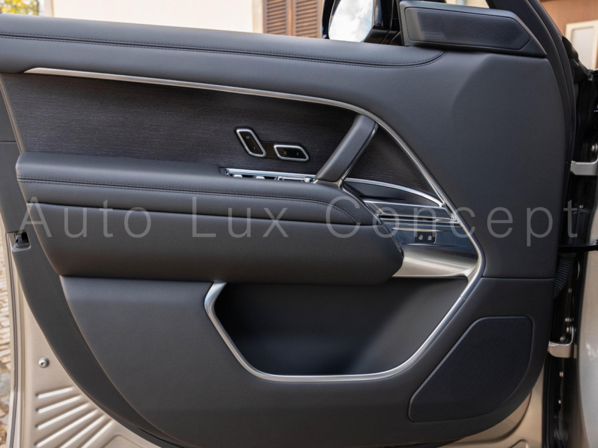Land-Rover Range Rover P530 HSE SWB (2022) - Photo 12