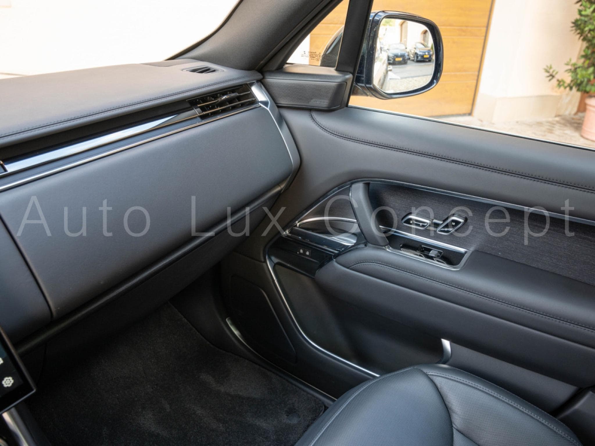 Land-Rover Range Rover P530 HSE SWB (2022) - Photo 22