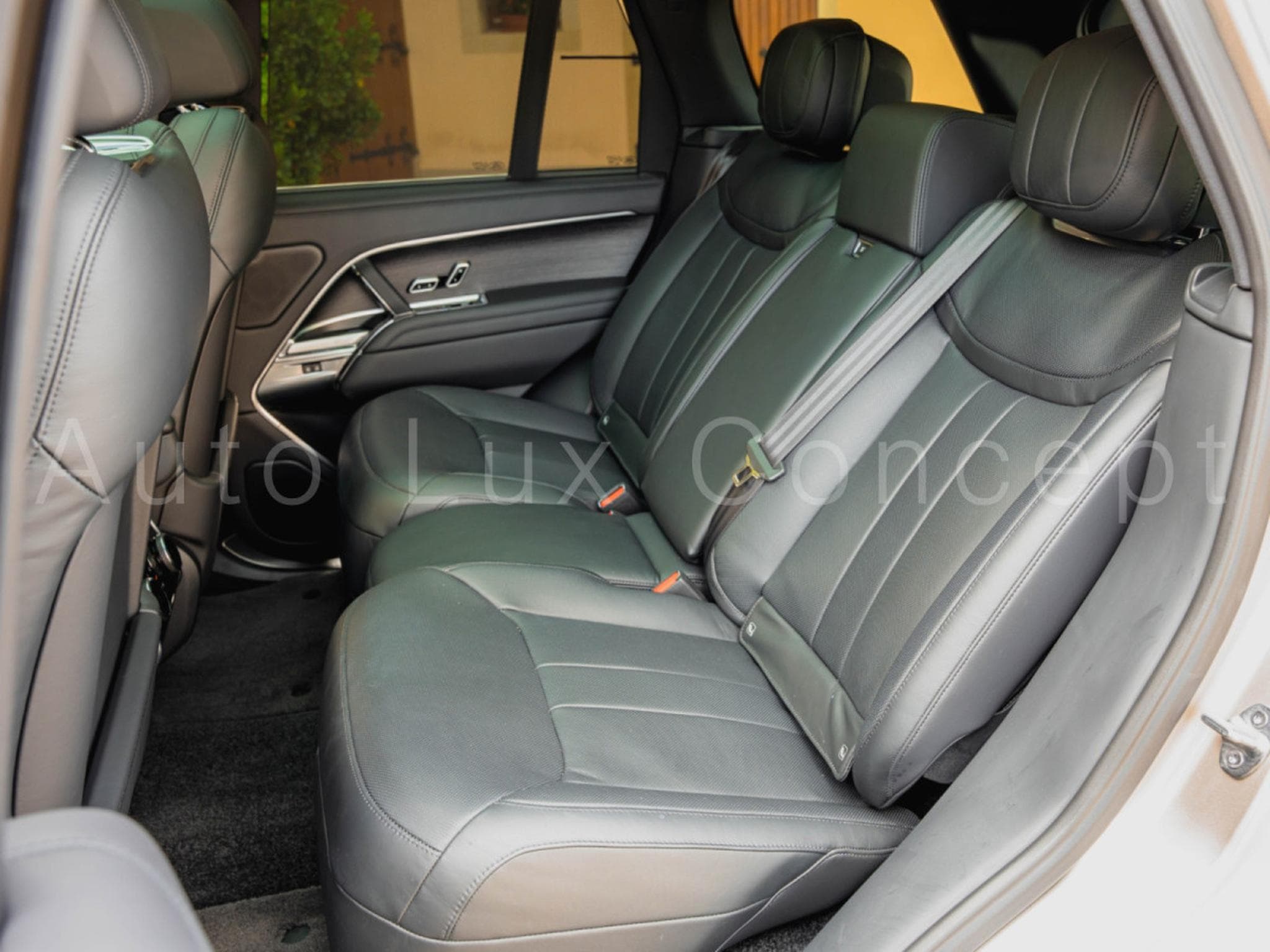 Land-Rover Range Rover P530 HSE SWB (2022) - Photo 24