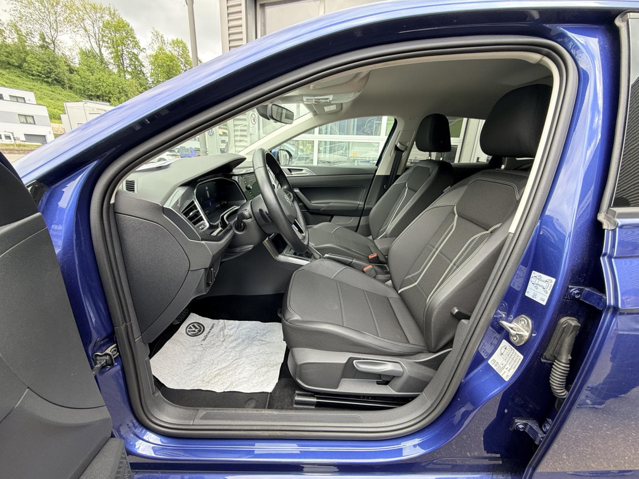 VW Taigo Style 1.0 TSI 110ch DSG 7 vitesses (2023) - Photo 3