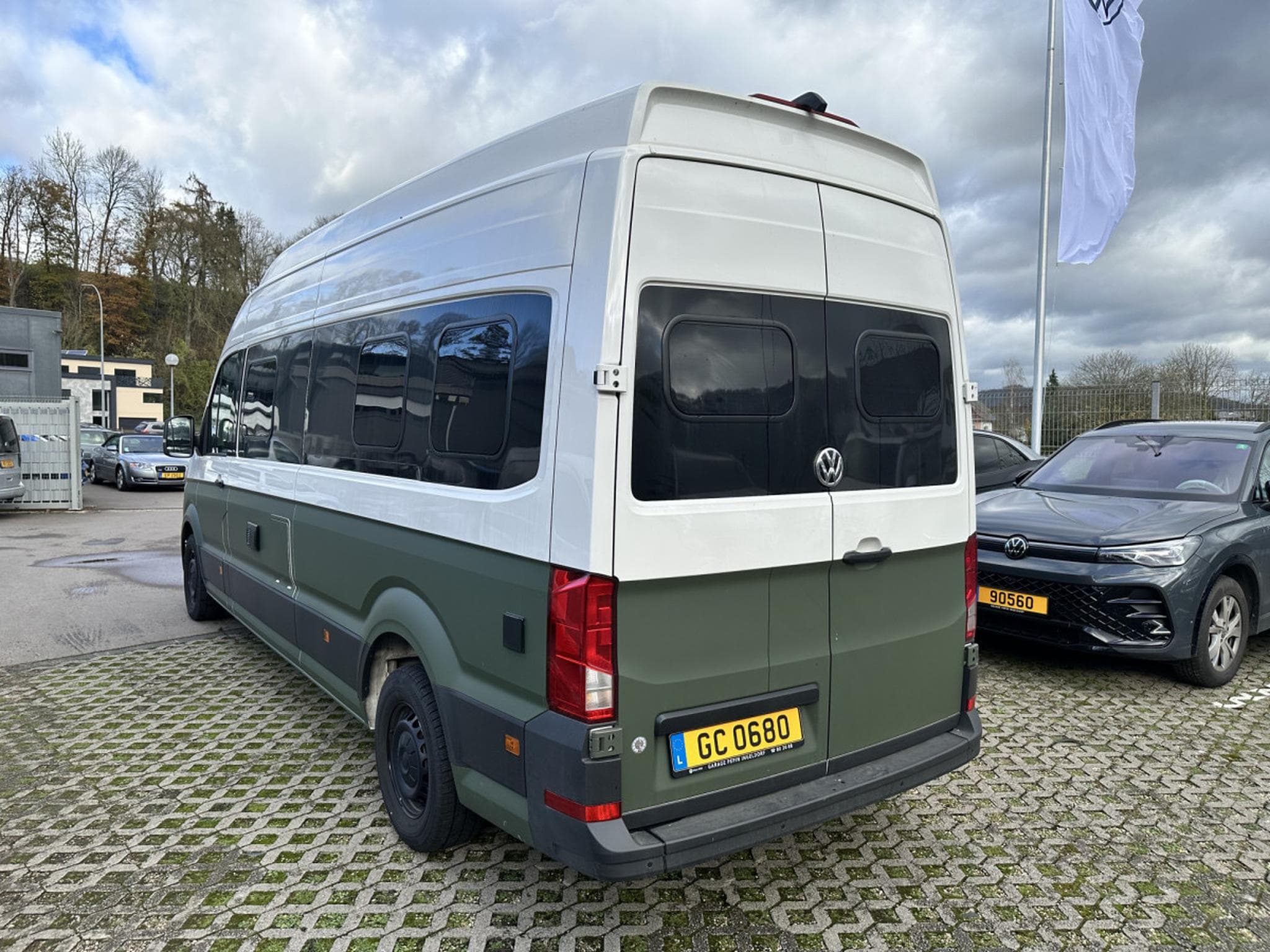 VW Grand California Grand California 680 2.0 TDI 177cv Boîte 8 vitesses automati (2024) - Photo 2