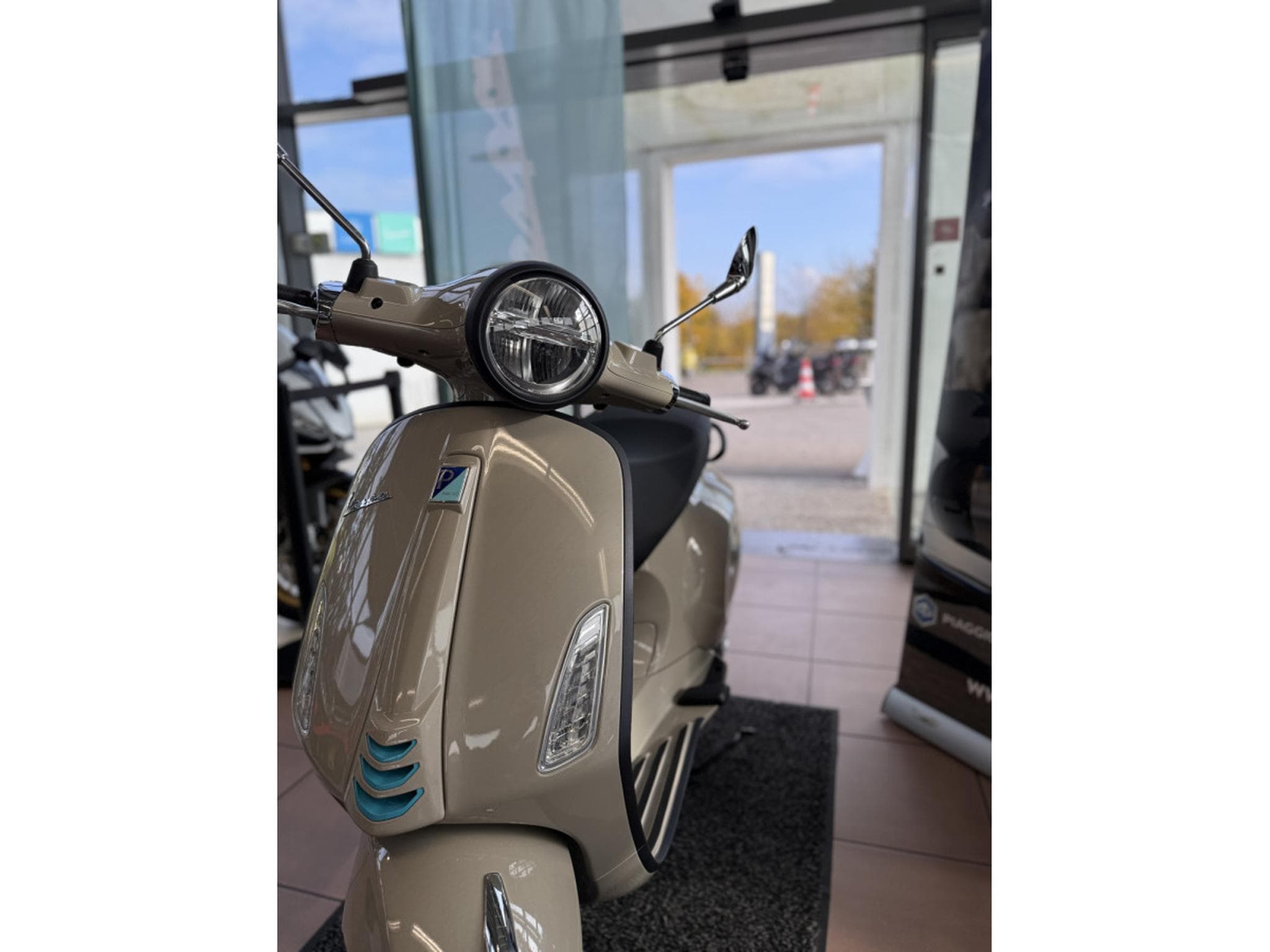 Vespa Primavera S (2026) - Photo 6