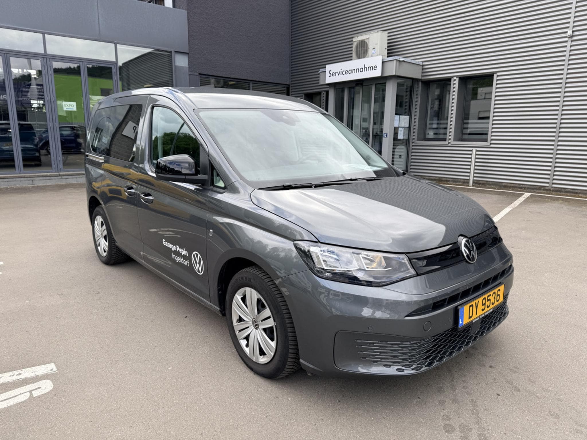 VW Caddy 4 MOTION 2.0 TDI 122cv 6 vitesses (2025) - Photo 2