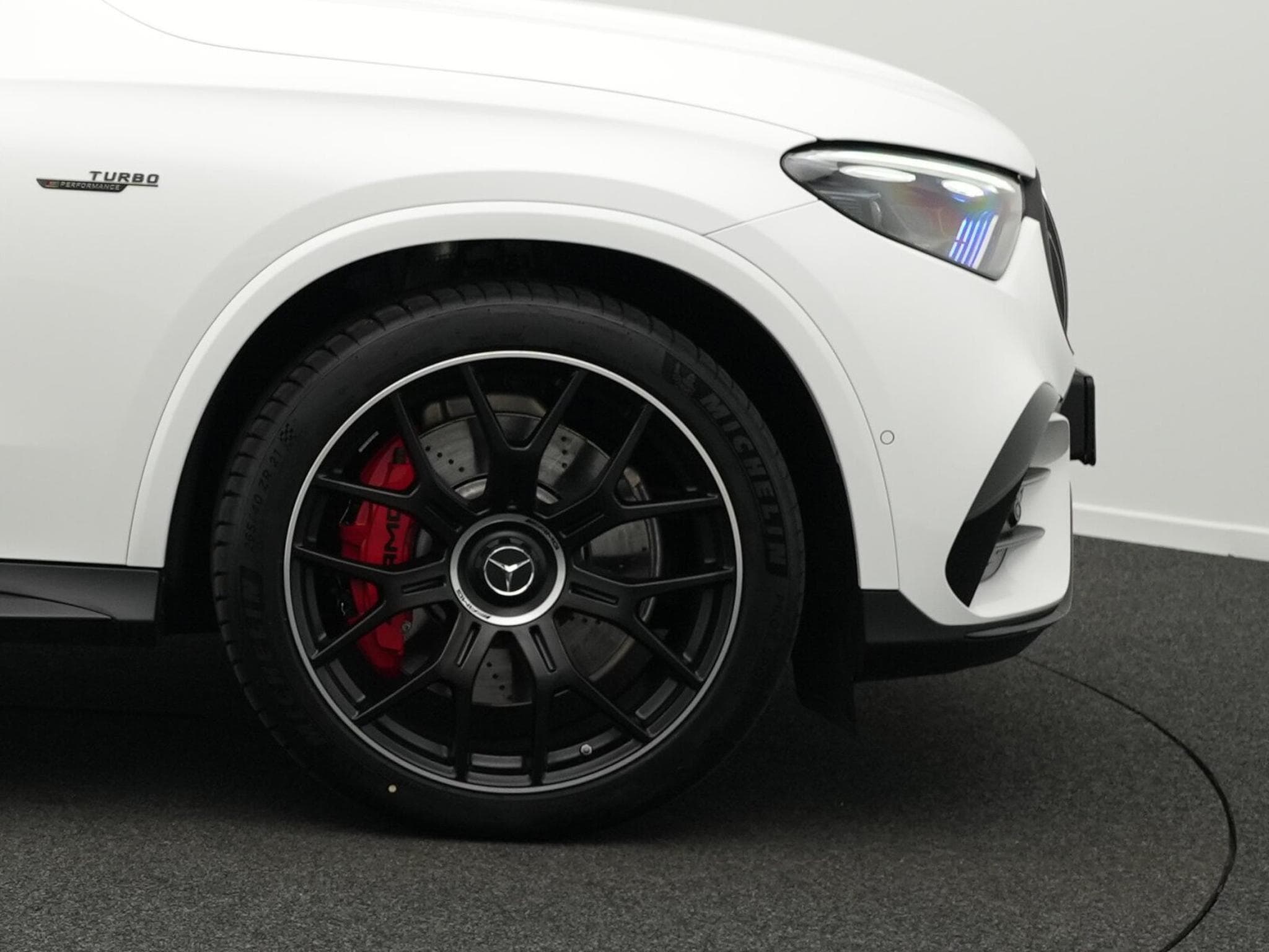 Mercedes GLC 63 AMG S E PERF Cpe Digital+Pano+Night+Burm (2024) - Photo 6