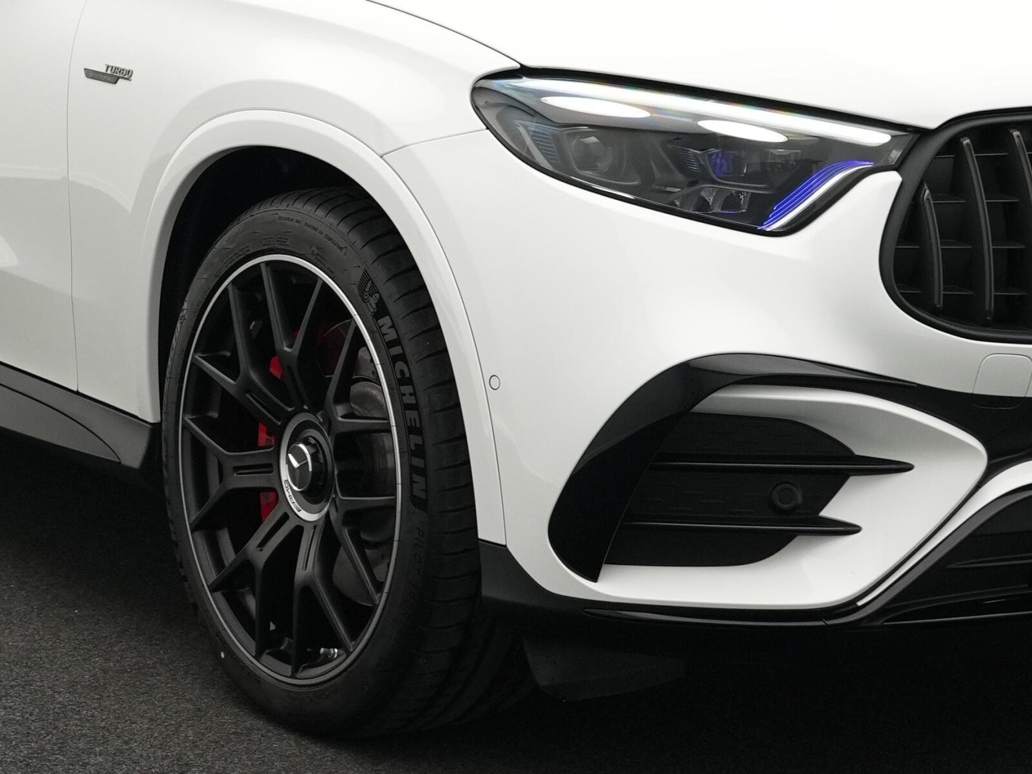 Mercedes GLC 63 AMG S E PERF Cpe Digital+Pano+Night+Burm (2024) - Photo 7