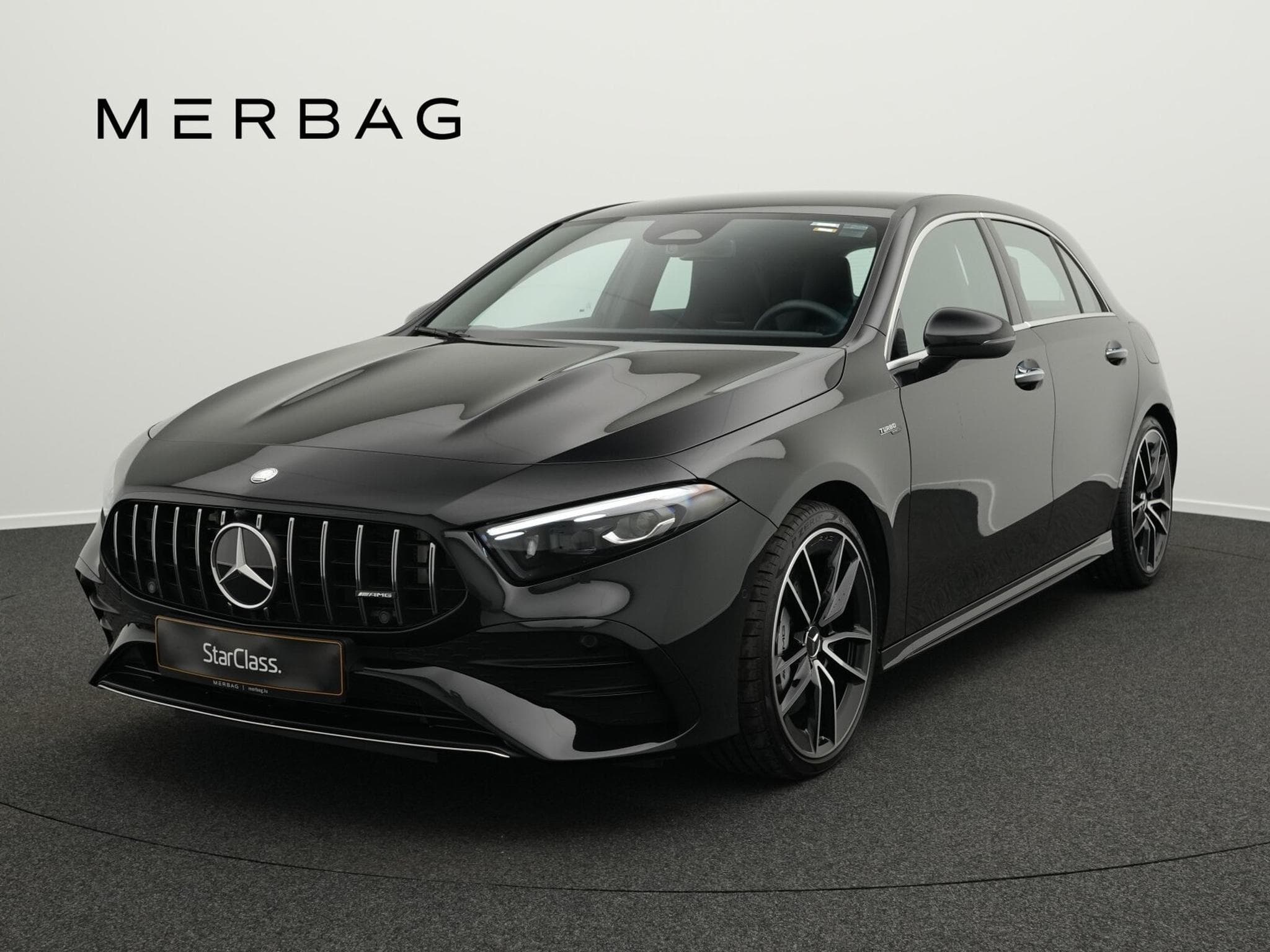 Mercedes A 35 AMG 4MATIC Multi+Kamera+MBUX+Ambi (2025) - Photo 1