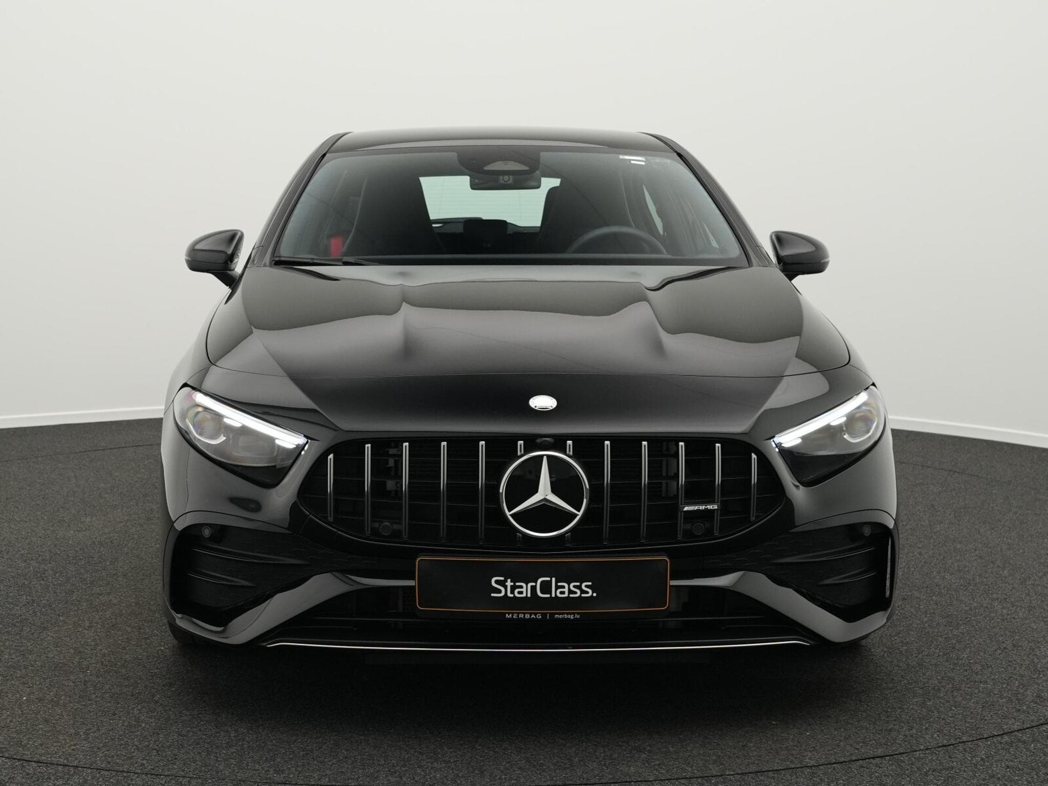 Mercedes A 35 AMG 4MATIC Multi+Kamera+MBUX+Ambi (2025) - Photo 2
