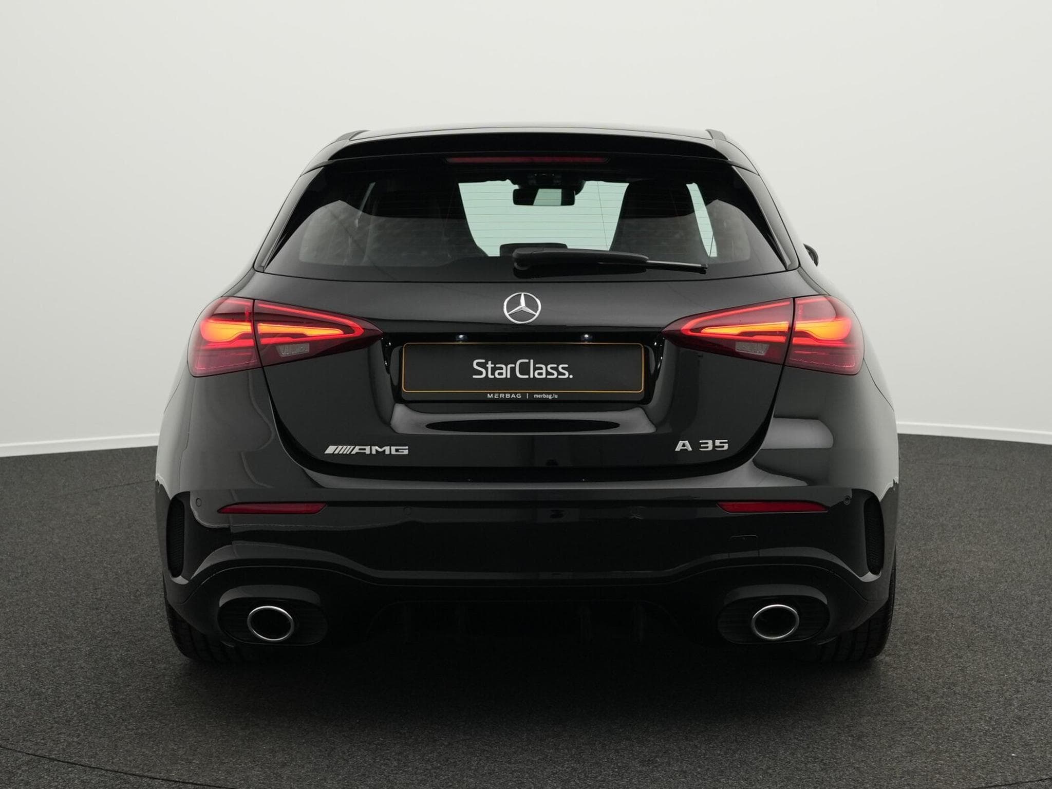 Mercedes A 35 AMG 4MATIC Multi+Kamera+MBUX+Ambi (2025) - Photo 4