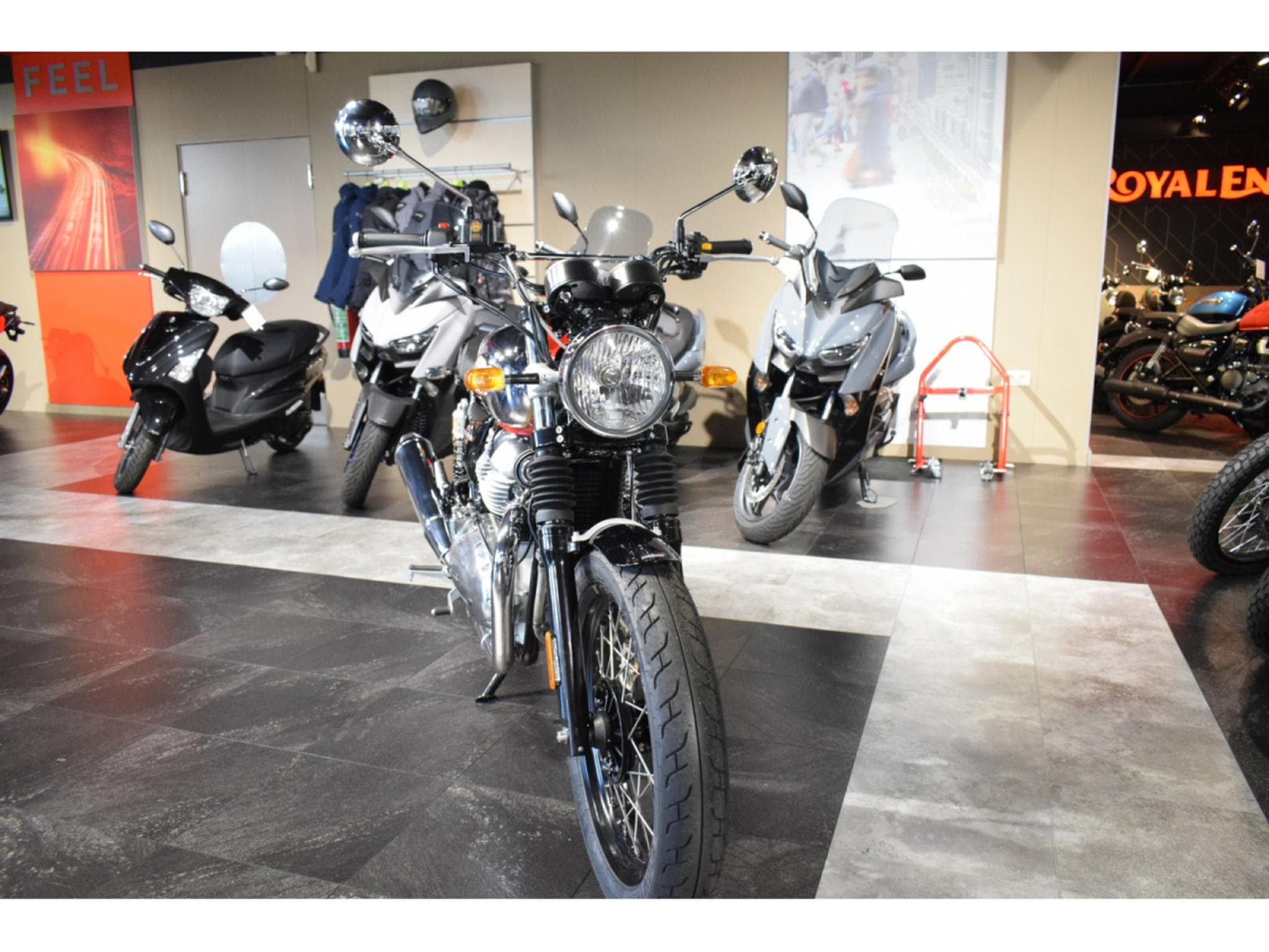 Royal Enfield Interceptor MARK 2 CHROME  E5 (2024) - Photo 2