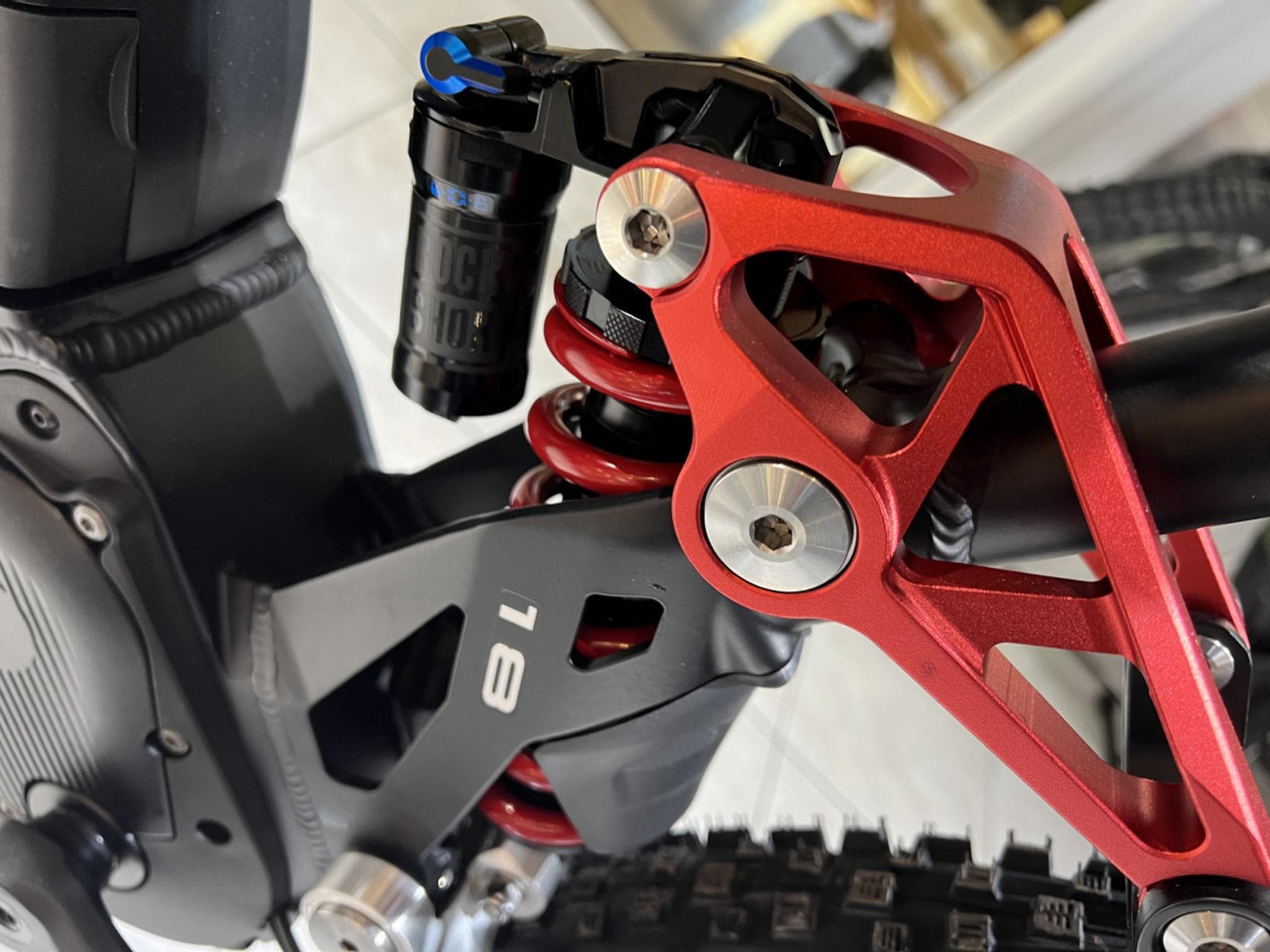 Fantic XEF 1.8 SPORT 720Wh, 29''-27,5'', freins 4 pistons, 90 Nm (2026) - Photo 5