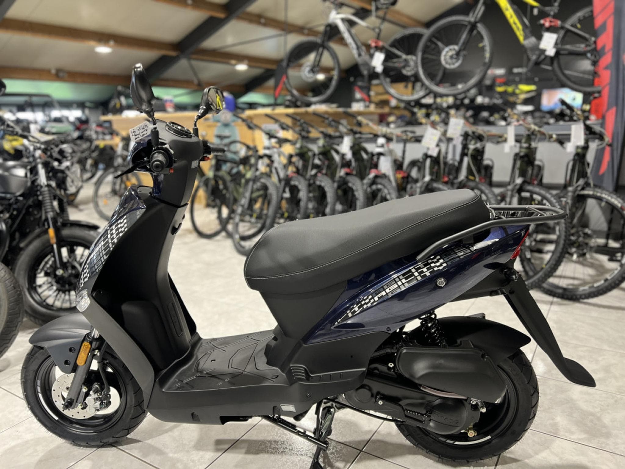 Kymco Agility CLASSE B 4T 45 km/h (2024) - Photo 4