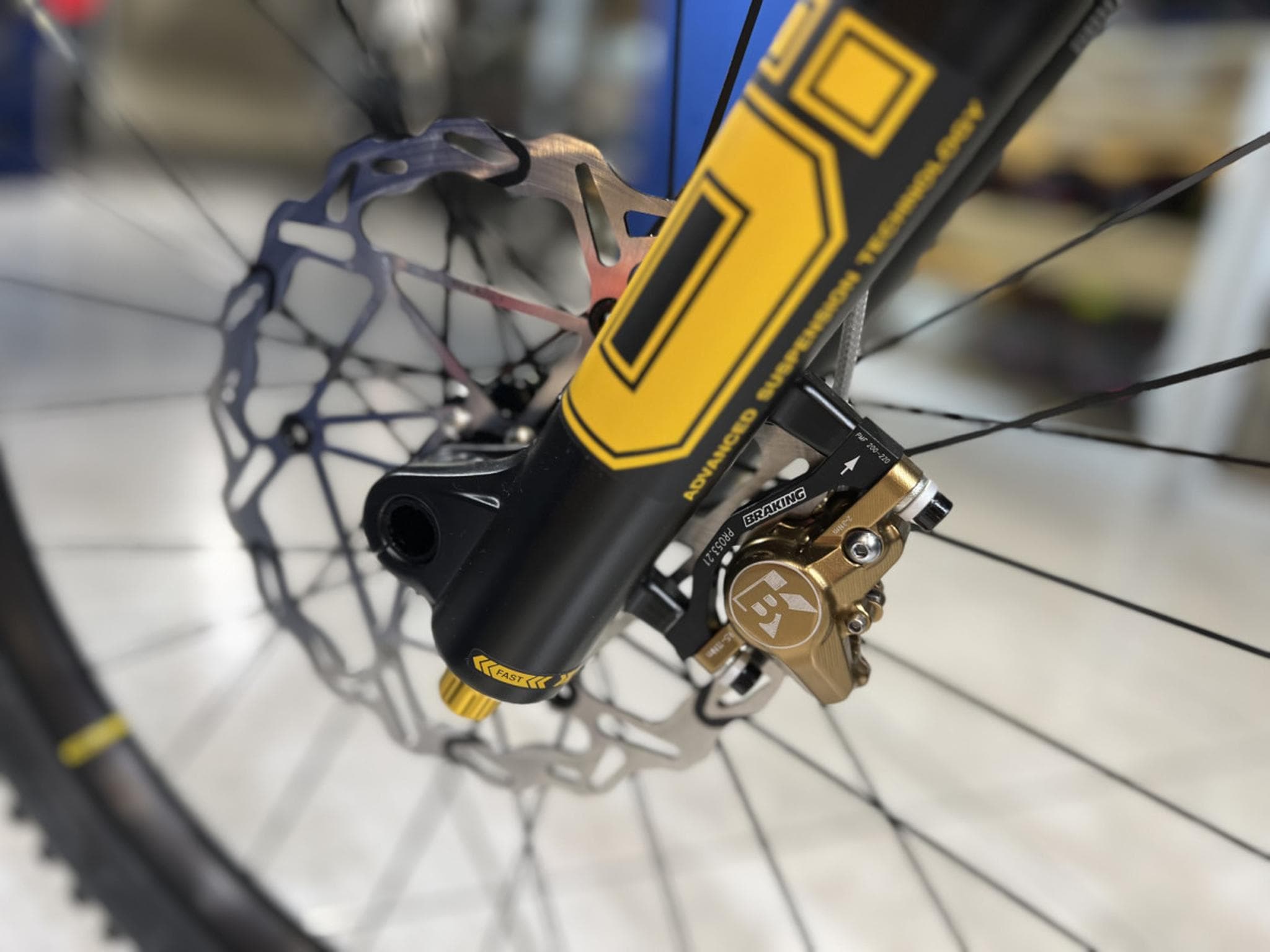 Fantic XXF 2.0 FACTORY Öhlins 720Wh, 29''-27,5'', freins 4 pistons, 90 (2026) - Photo 8