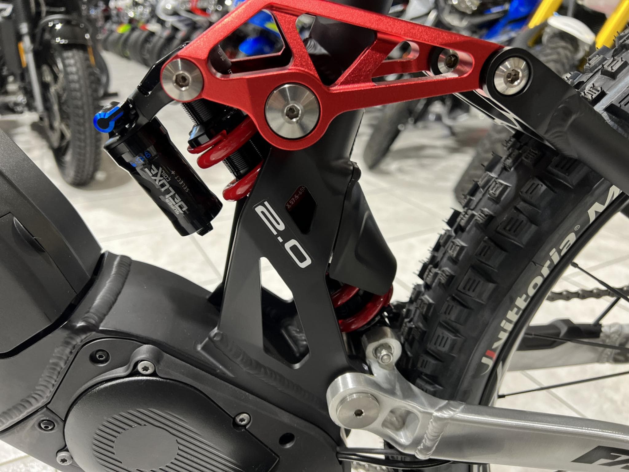 Fantic XXF 2.0 720Wh, 29''-27,5'', freins 4 pistons, 90 Nm (2026) - Photo 6