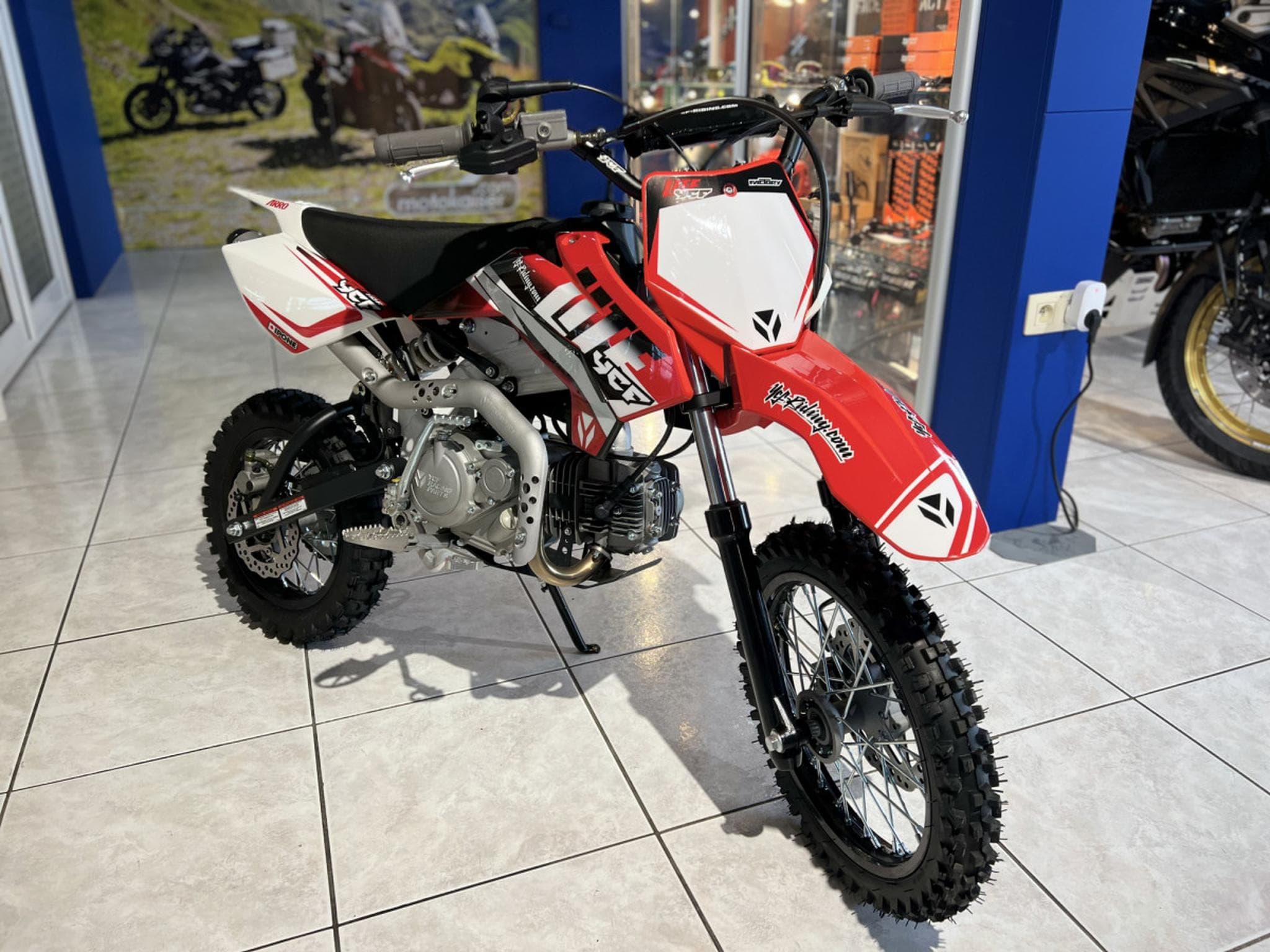 YCF Lite F R (2024) - Photo 6