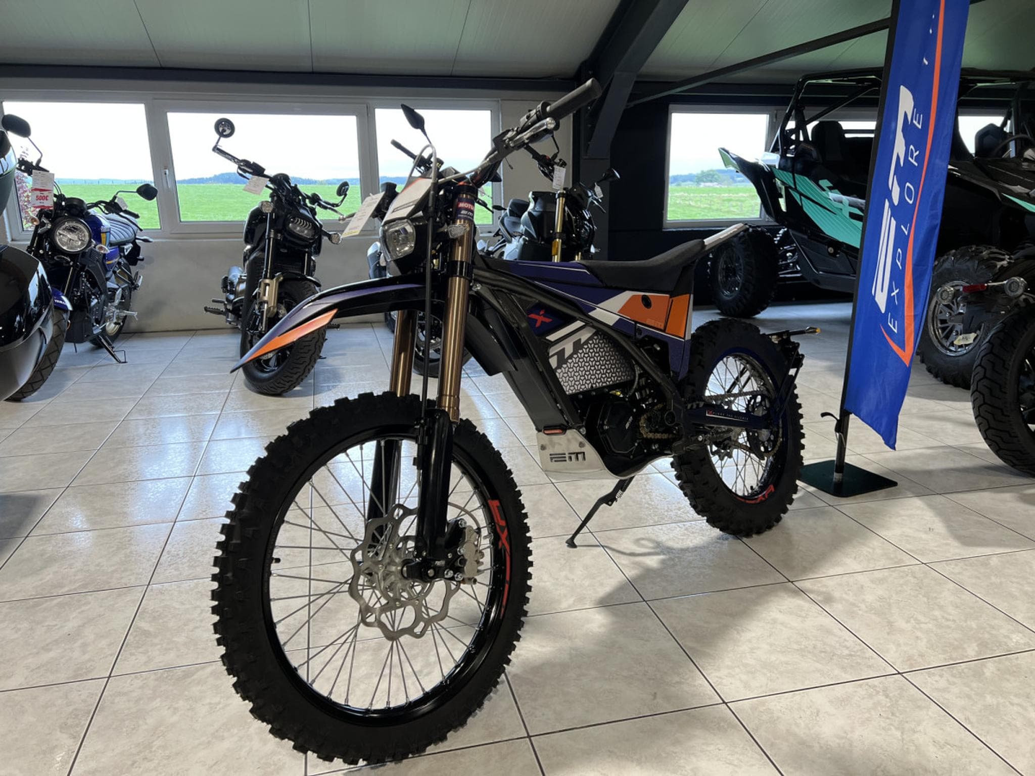 Electric Motion Escape XR 700 NM, 3500 KW, 85 KM/H, Autonomie 88 km, embrayage (2024) - Photo 2