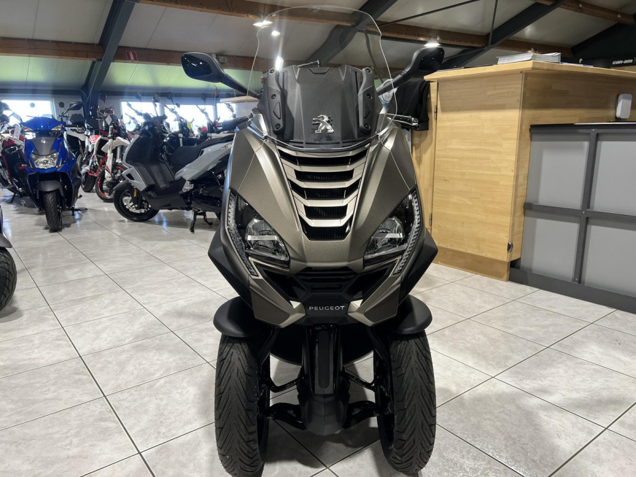 Peugeot Metropolis METROPOLIS 400 SW (2025) - Photo 2