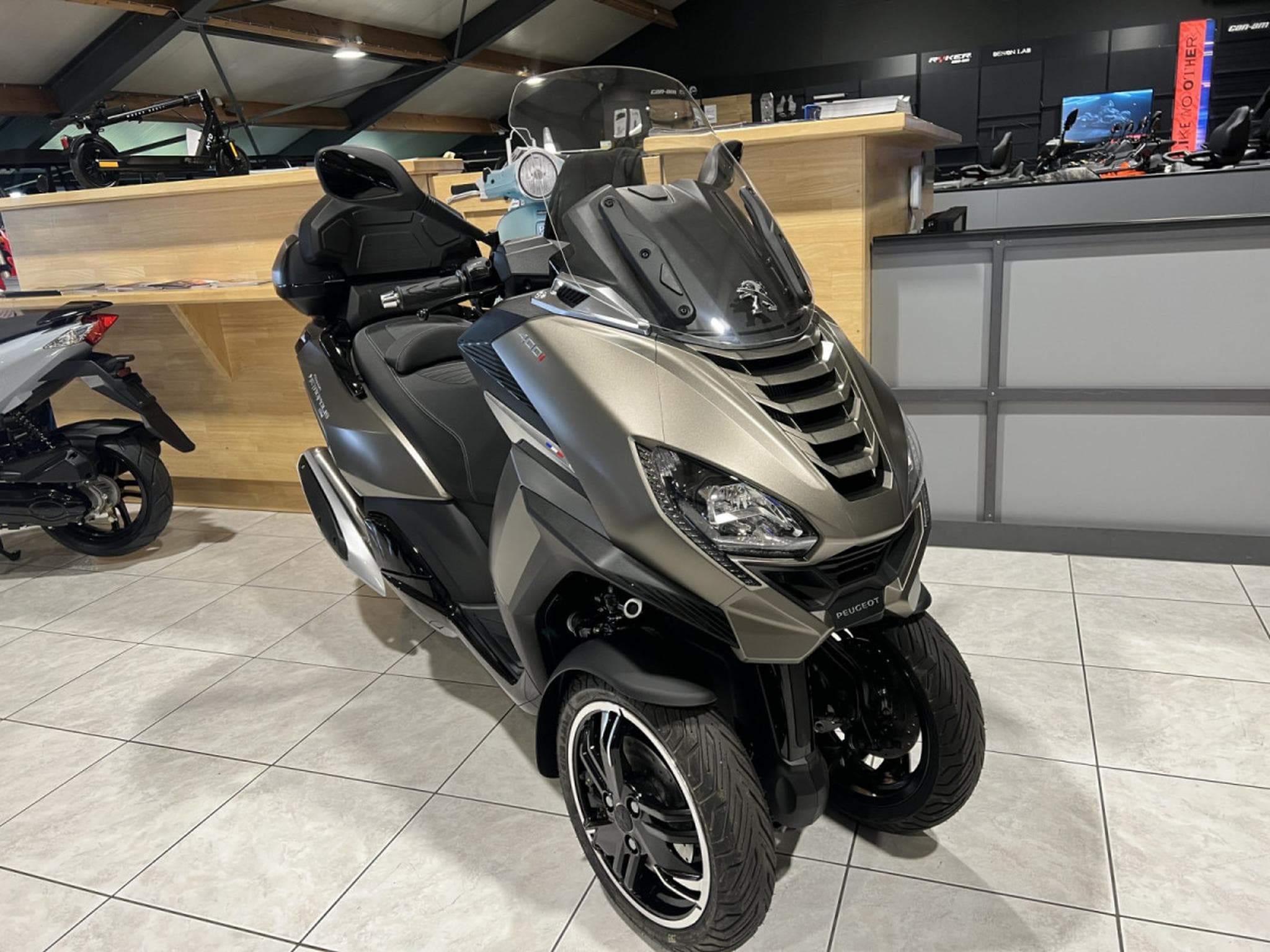 Peugeot Metropolis METROPOLIS 400 SW (2025) - Photo 6