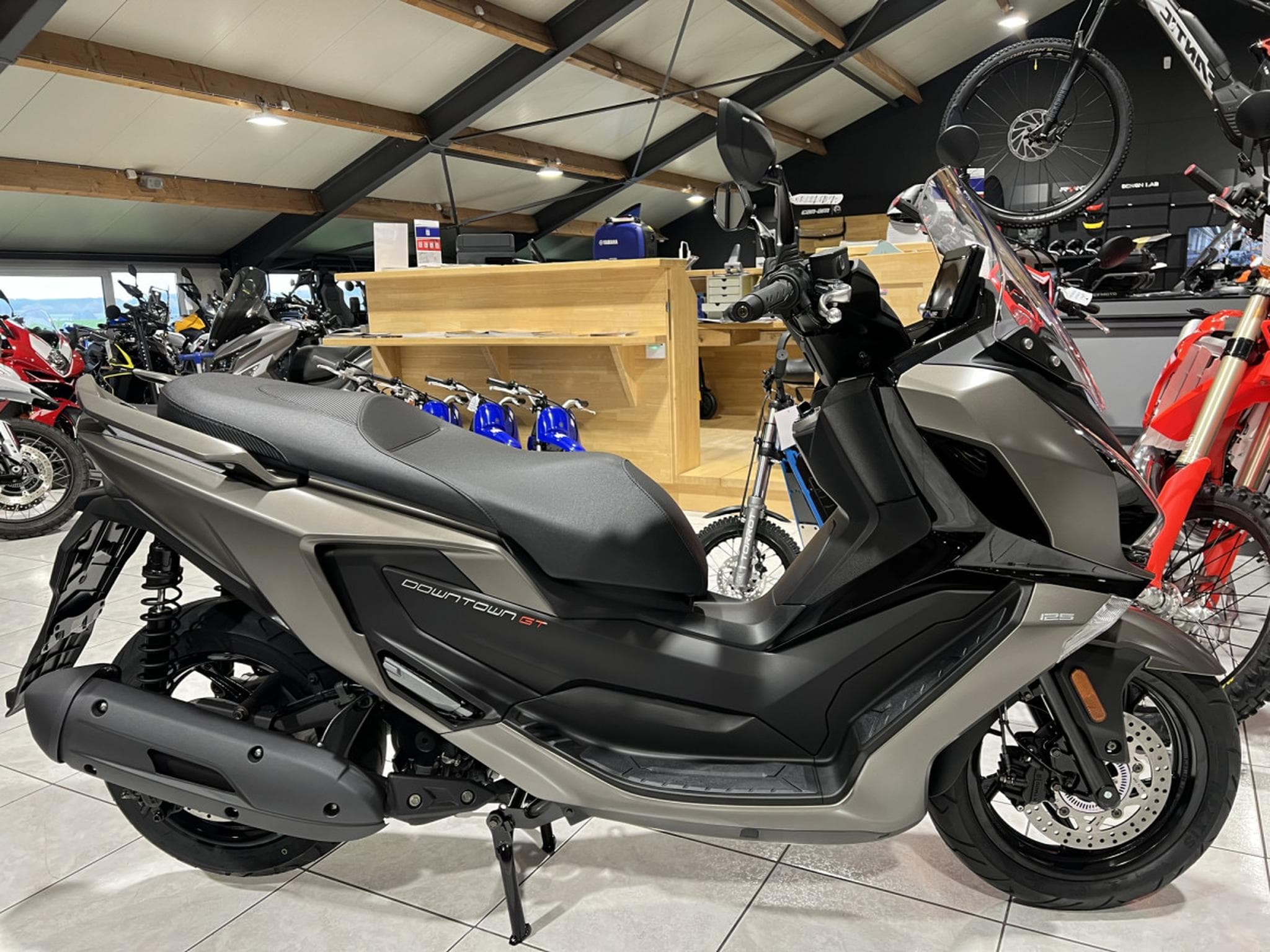 Kymco Downtown GT (2024) - Photo 1