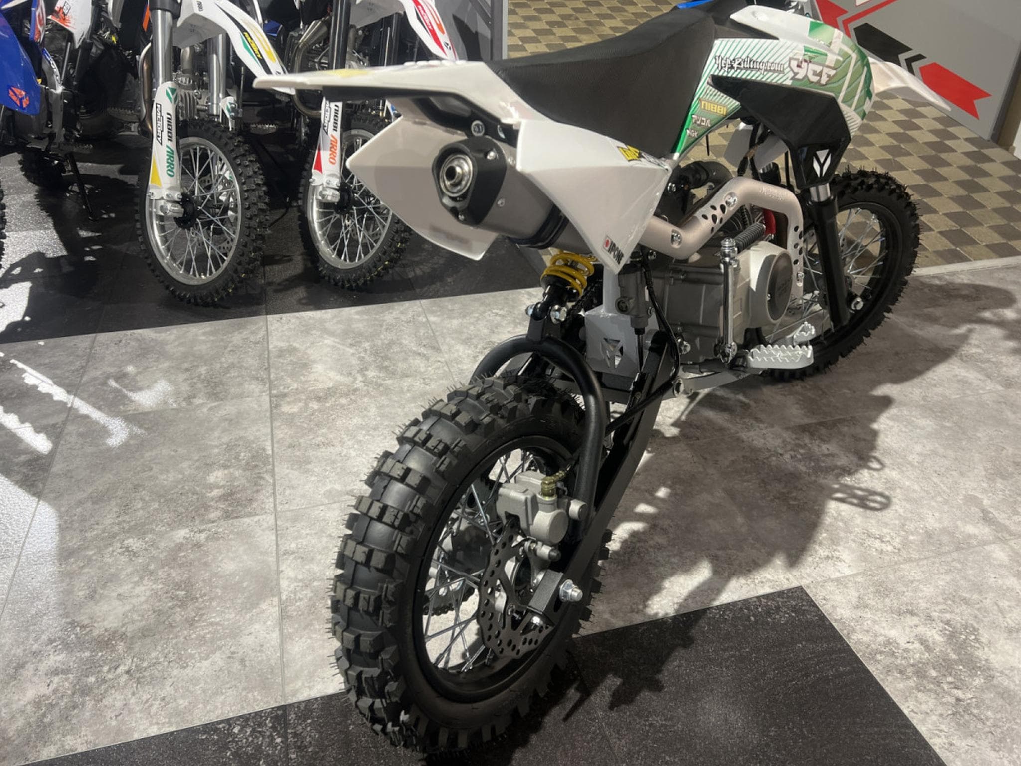 YCF Lite F (2024) - Photo 3