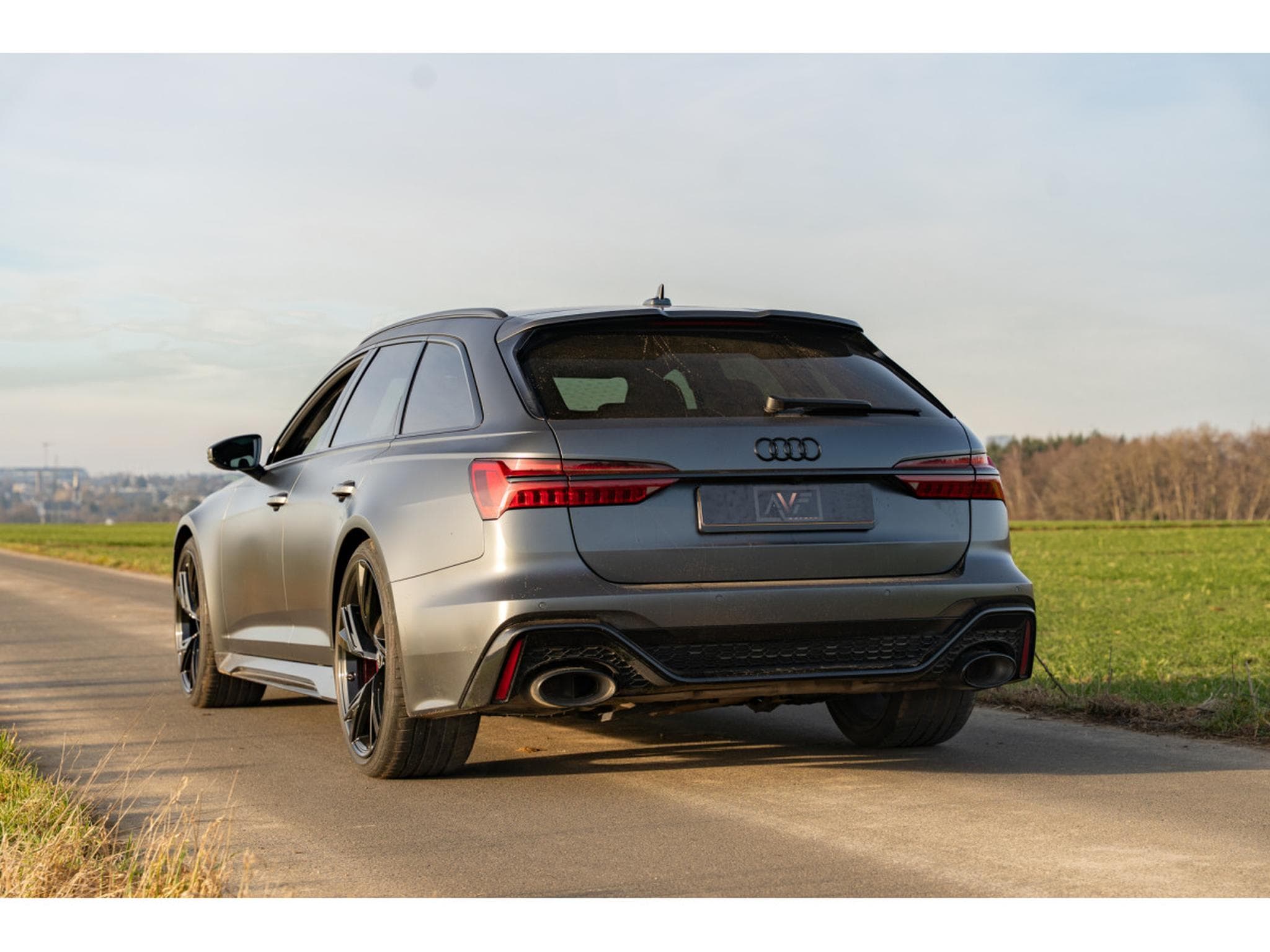 Audi RS6 EXCLUSIVE / B&O / MATRIX (2022) - Photo 2